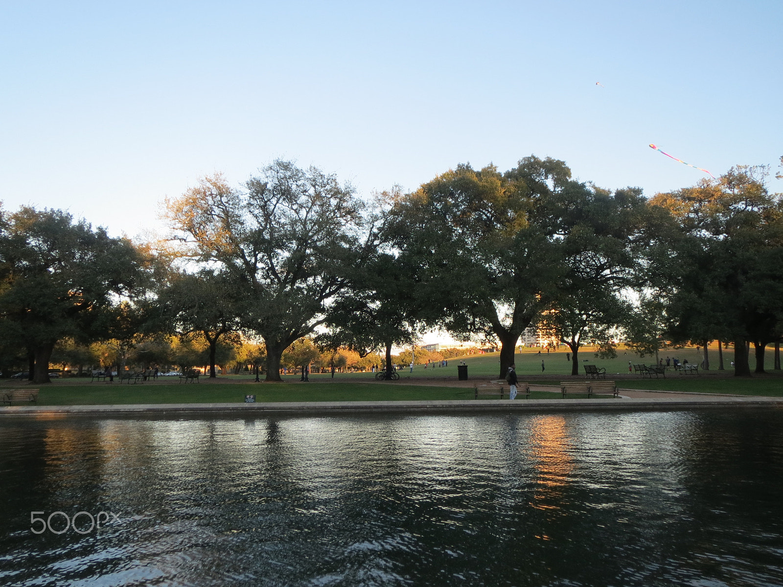 Canon PowerShot ELPH 530 HS (IXUS 510 HS / IXY 1) sample photo. Nice park photography