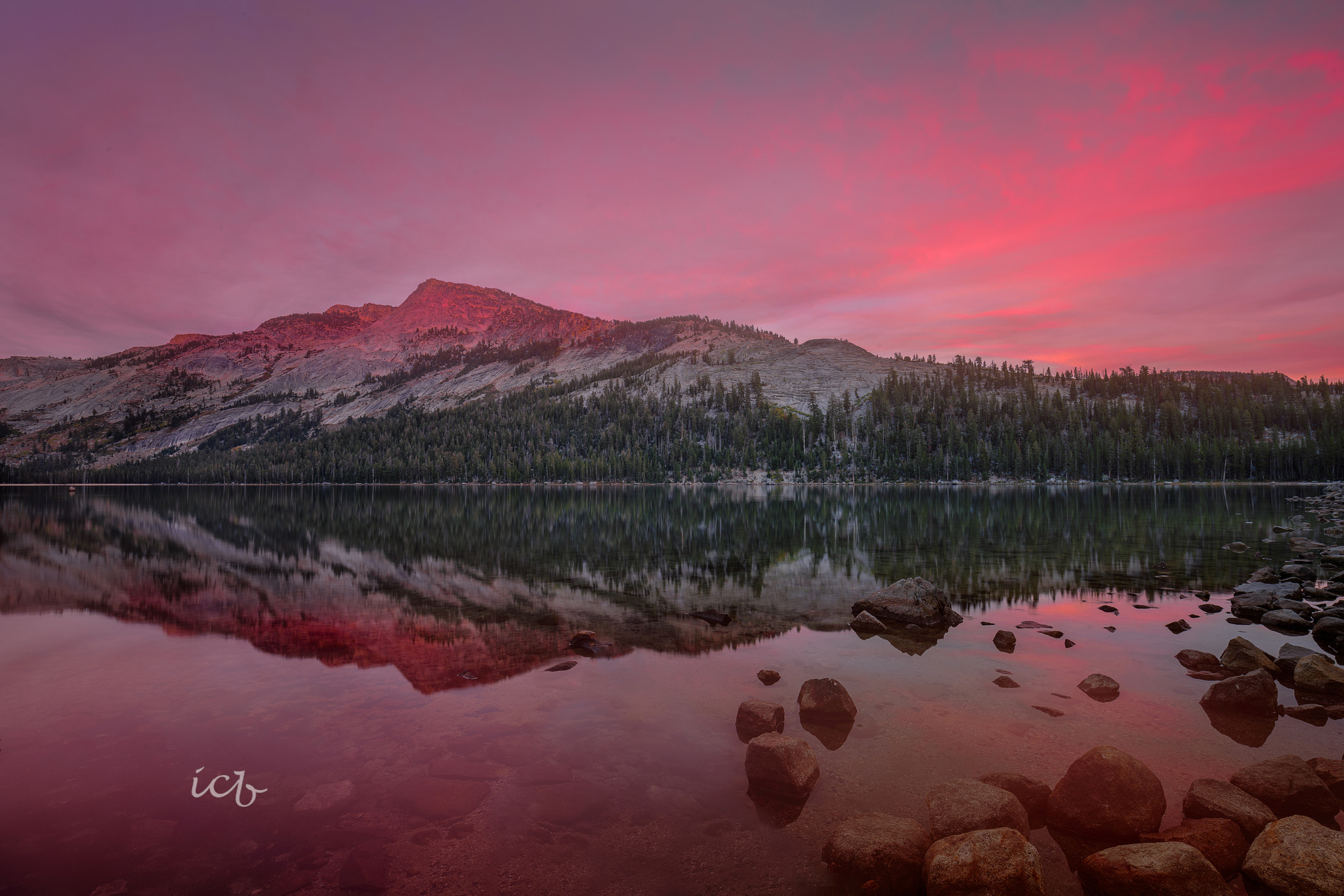 Canon EF 16-35mm F4L IS USM sample photo. Lake tenaya photography