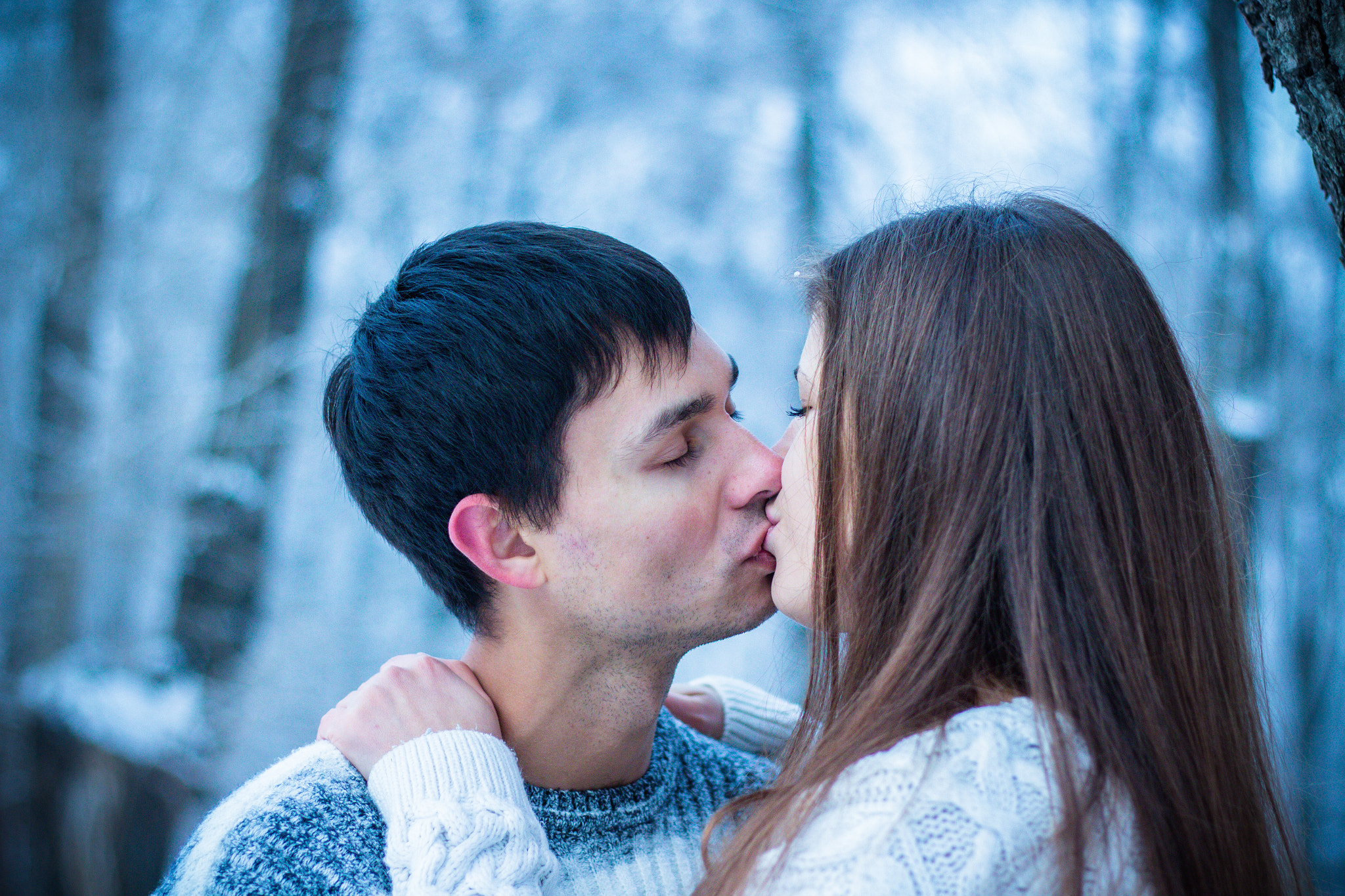 Canon EOS 650D (EOS Rebel T4i / EOS Kiss X6i) + Canon EF 50mm F1.8 STM sample photo. Love in the park kirov photography