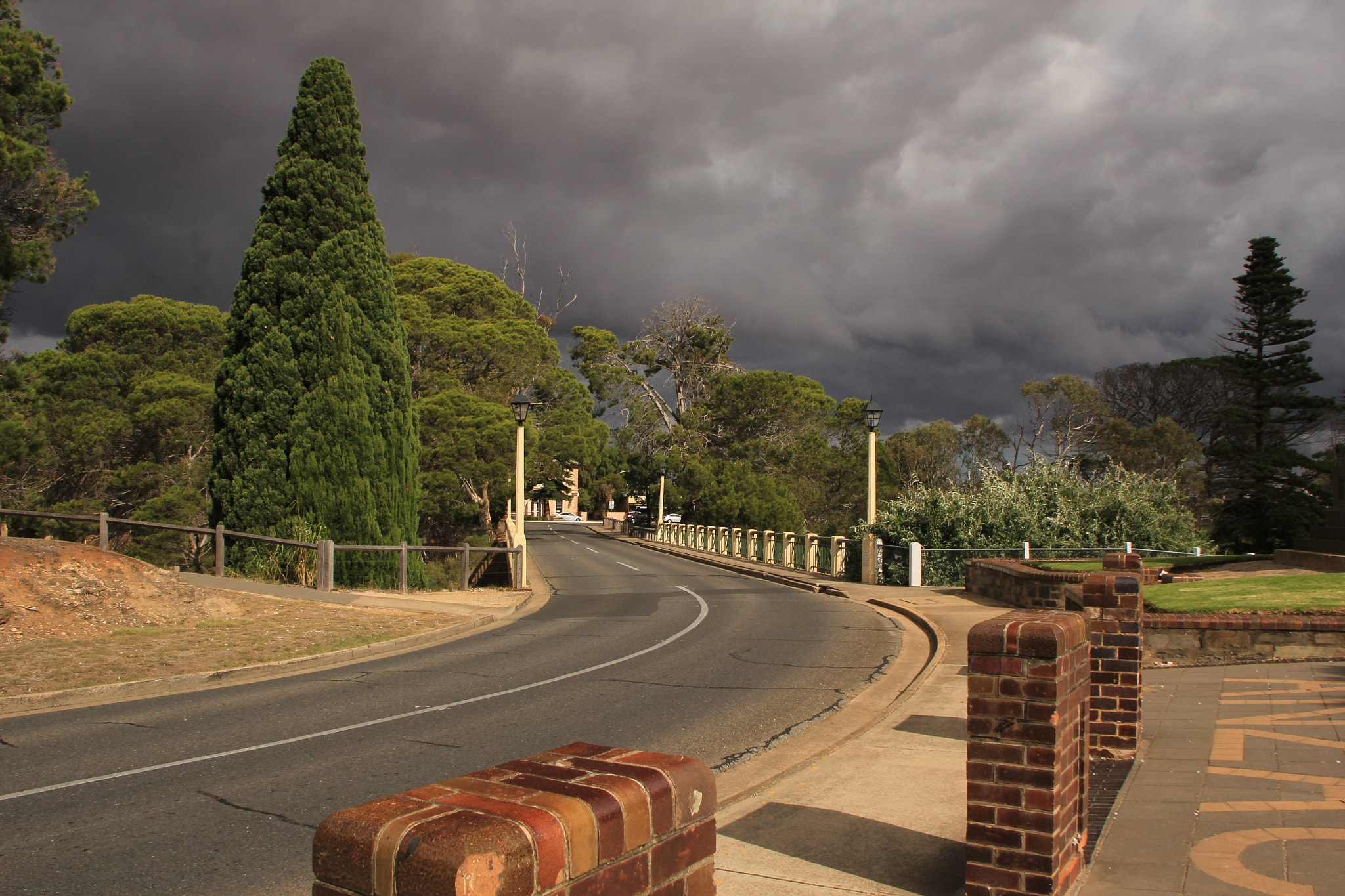 Canon EOS 60D sample photo. Dark skies at strathalbyn photography