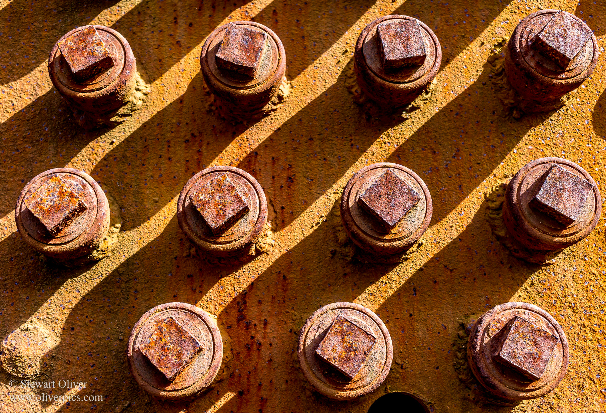 Canon EOS 6D + Canon EF 35mm F2 sample photo. Corrosion photography