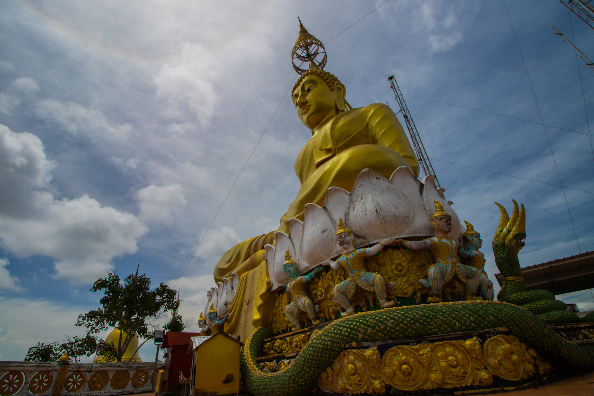 Canon EOS 750D (EOS Rebel T6i / EOS Kiss X8i) sample photo. Buddha at the top photography