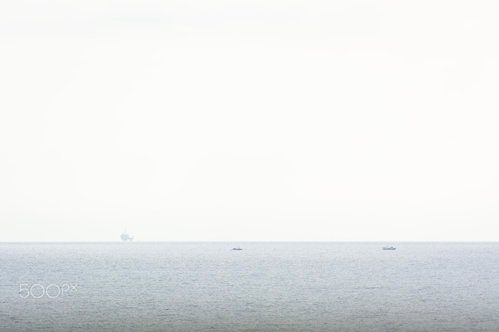 Nikon AF-S Nikkor 70-200mm F4G ED VR sample photo. White fishing day photography