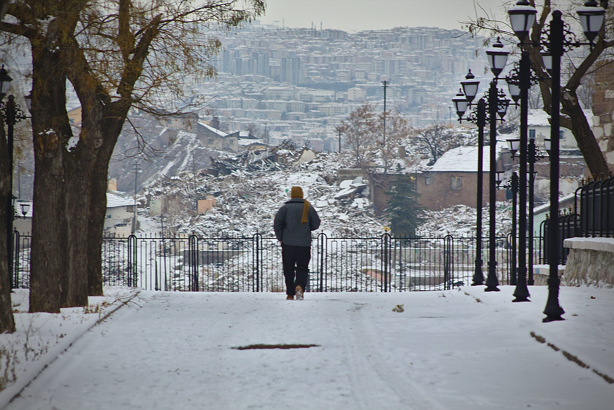 Canon EF 75-300mm f/4-5.6 USM sample photo. Refugee way photography