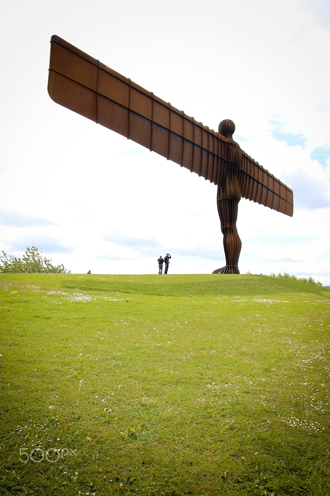 Canon EOS 550D (EOS Rebel T2i / EOS Kiss X4) + Canon EF-S 17-85mm F4-5.6 IS USM sample photo. Angel of the north photography