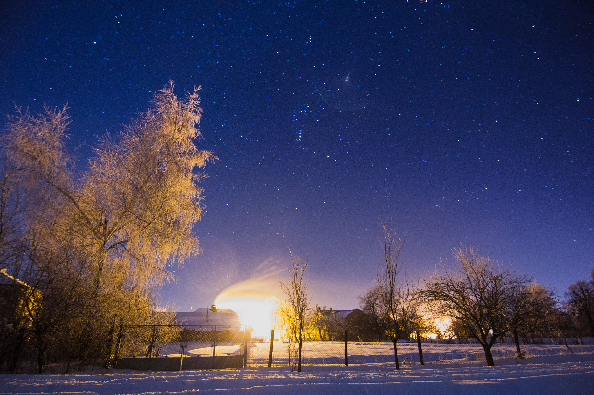 Tokina AT-X 12-28mm F4 Pro DX sample photo. Warm winter in village photography