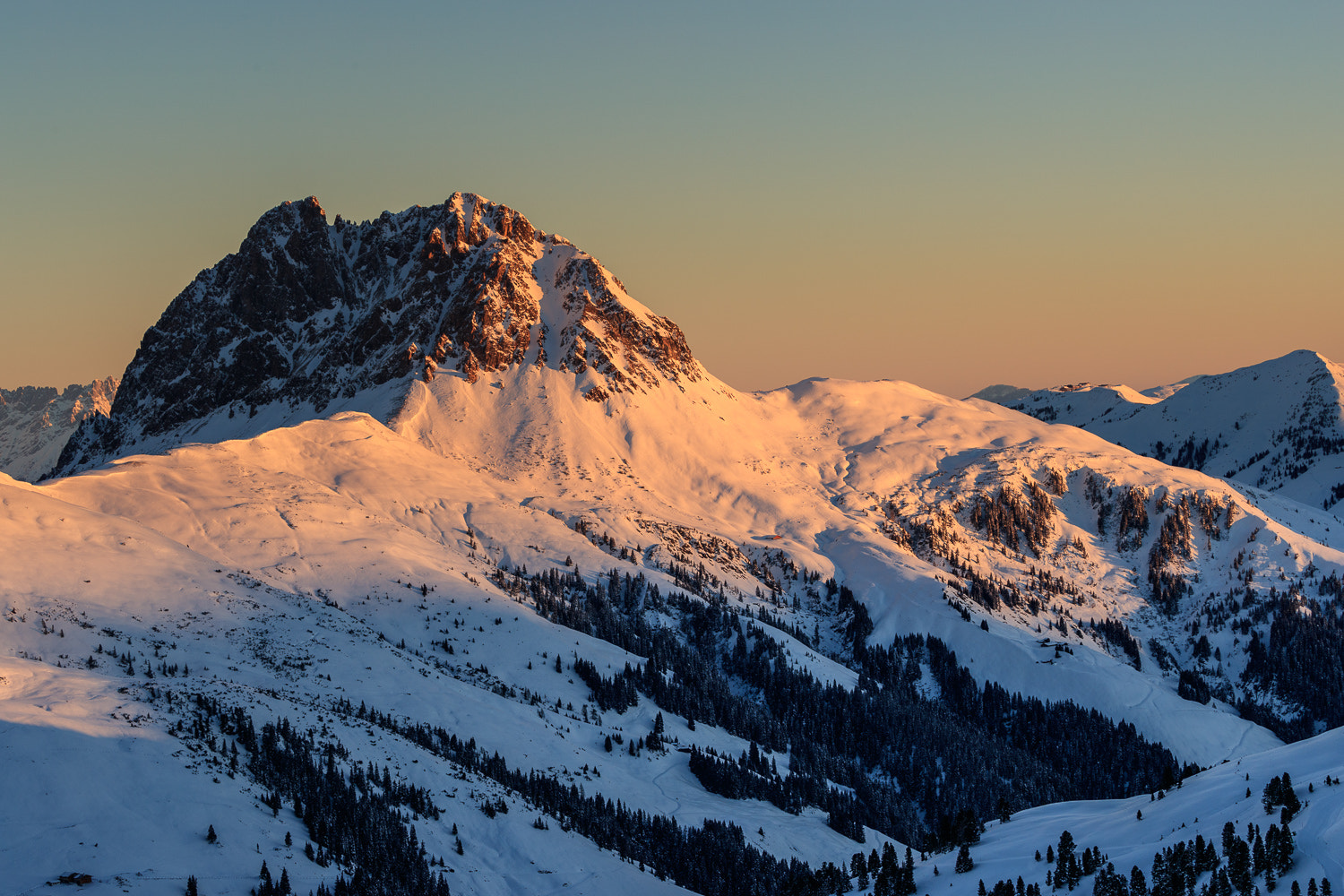 Canon EOS-1D X Mark II sample photo. Morning mountains photography