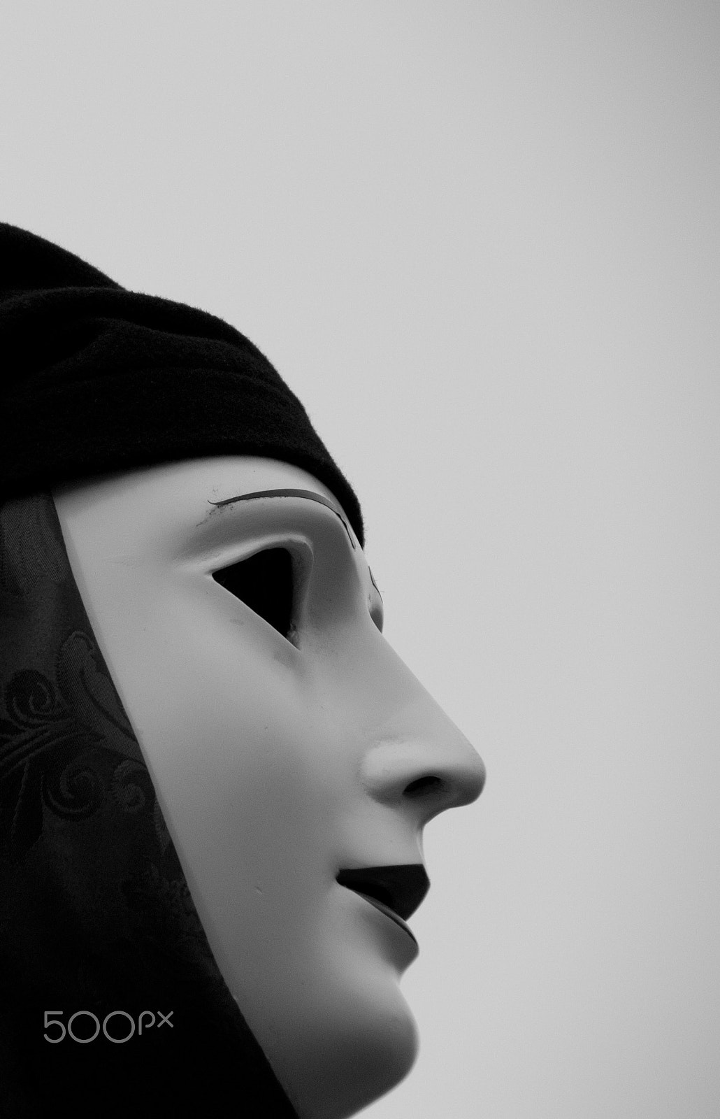 Sigma 18-250mm F3.5-6.3 DC Macro OS HSM sample photo. Maschera photography