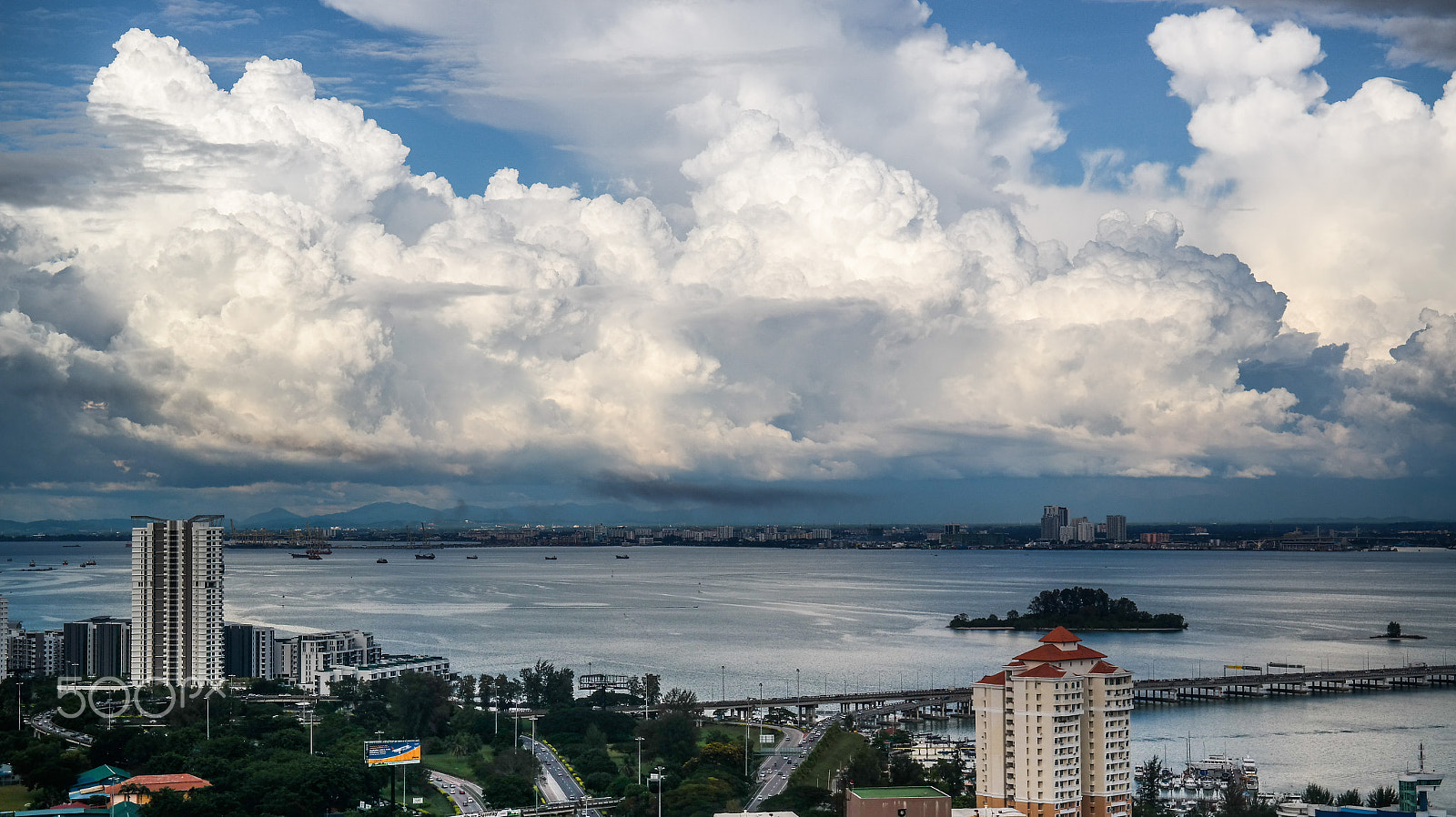 NX 18-55mm F3.5-5.6 sample photo. Cloudy sky photography