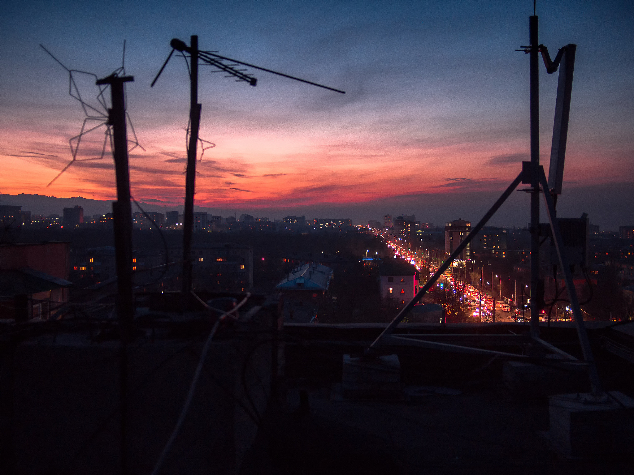 Olympus PEN E-P5 + Panasonic Lumix G 20mm F1.7 ASPH sample photo. Evening photography