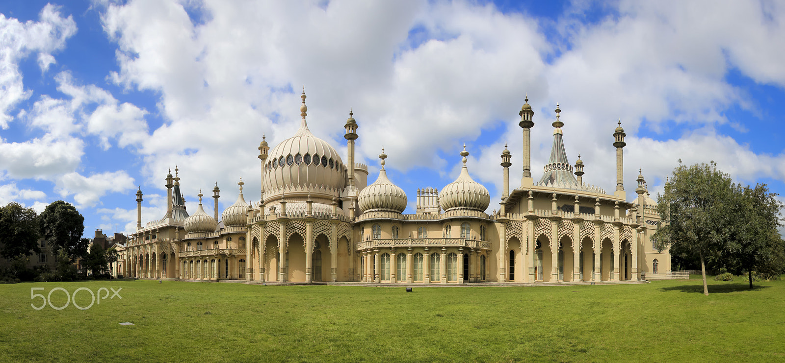 Canon EF-S 17-85mm F4-5.6 IS USM sample photo. Royal pavillion panorama brighton photography