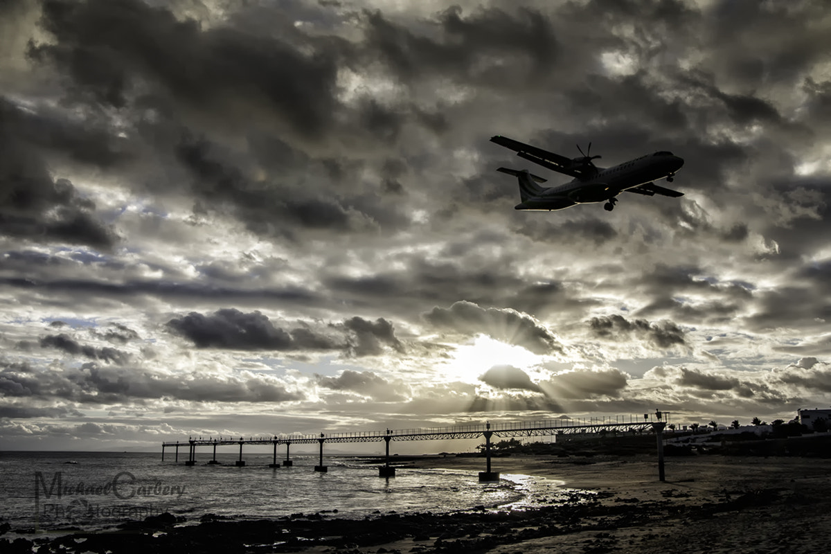 Canon EOS 5D sample photo. Evening approach photography