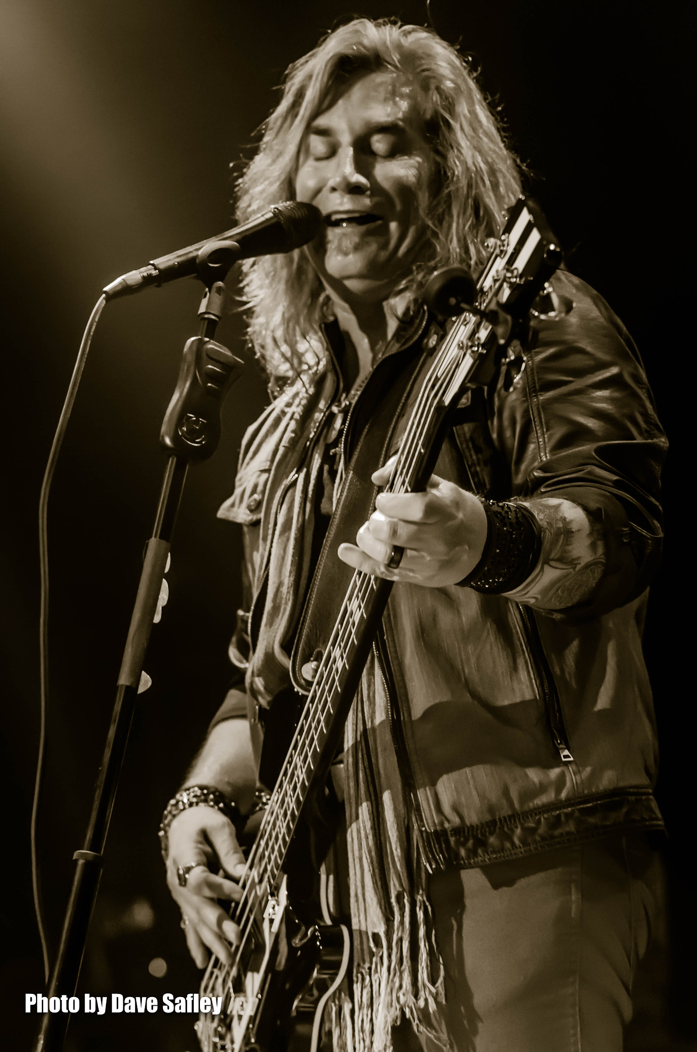 Sigma 50-150mm F2.8 EX APO DC HSM sample photo. The baby's at yost theater santa ana, ca april 2nd, 2016 photography