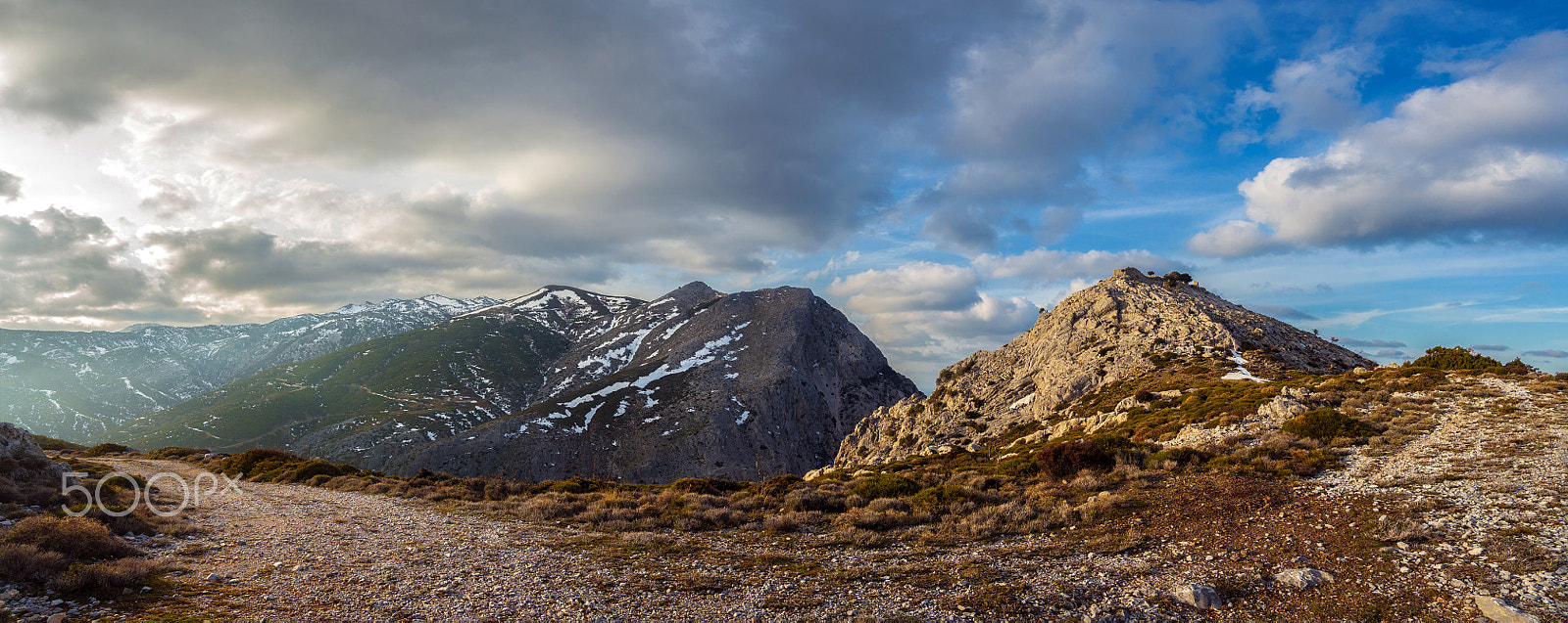 Canon EOS 650D (EOS Rebel T4i / EOS Kiss X6i) + Sigma 18-50mm f/2.8 Macro sample photo. Mountains.. photography