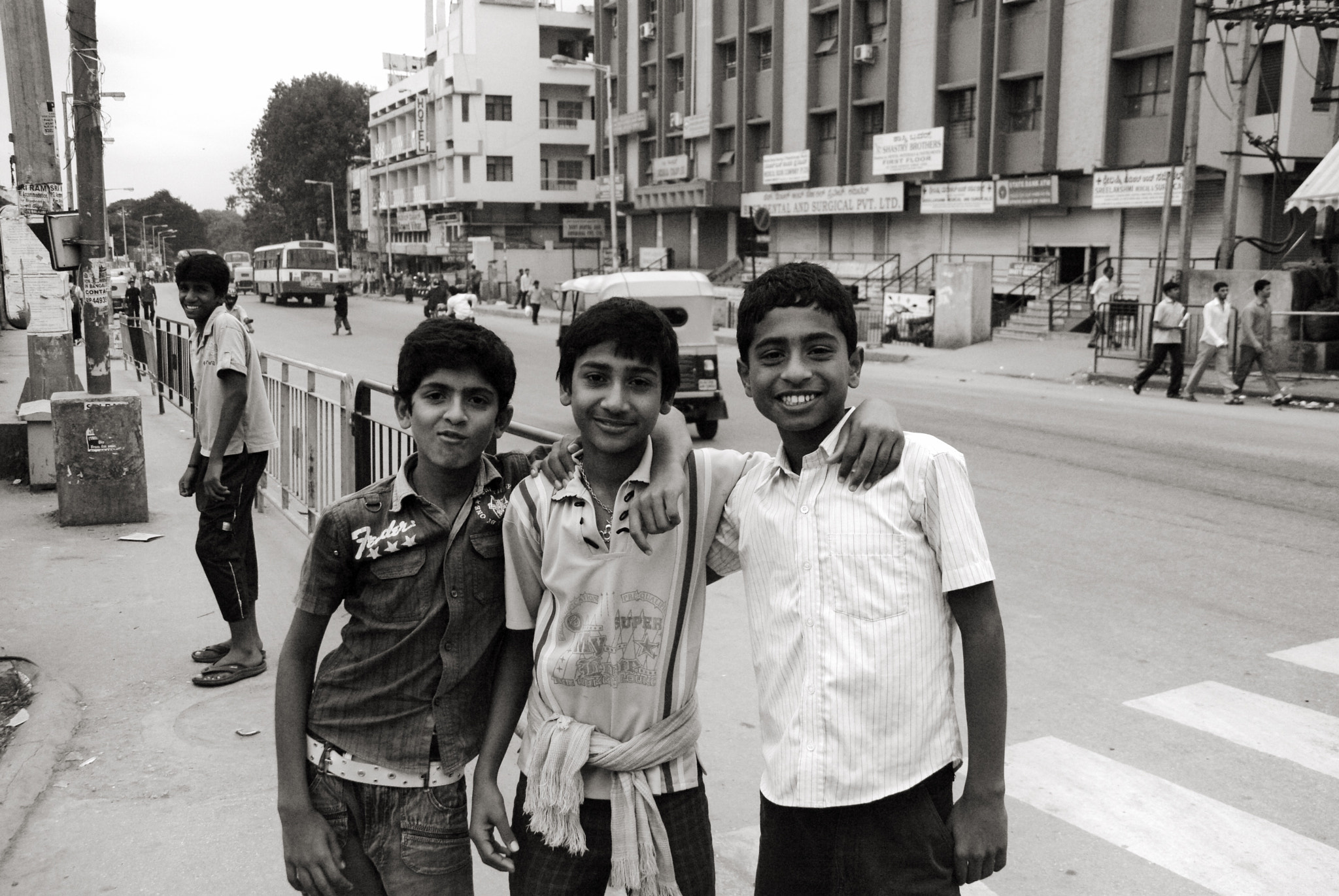 Pentax K20D + Sigma 18-200mm F3.5-6.3 DC sample photo. Boys in bangalore photography
