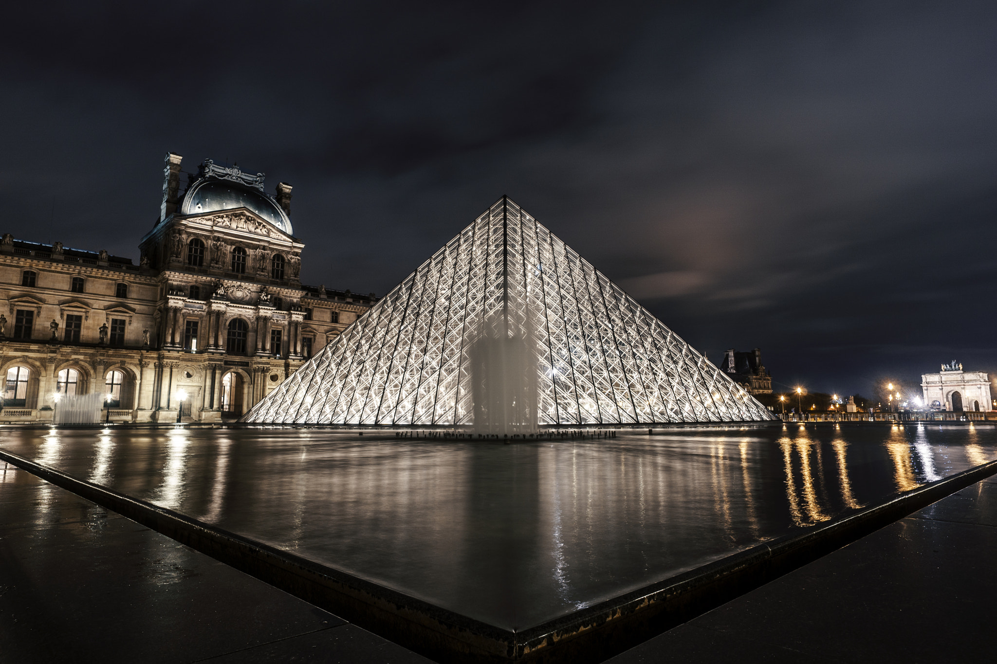 ZEISS Touit 12mm F2.8 sample photo. Lourve night photography