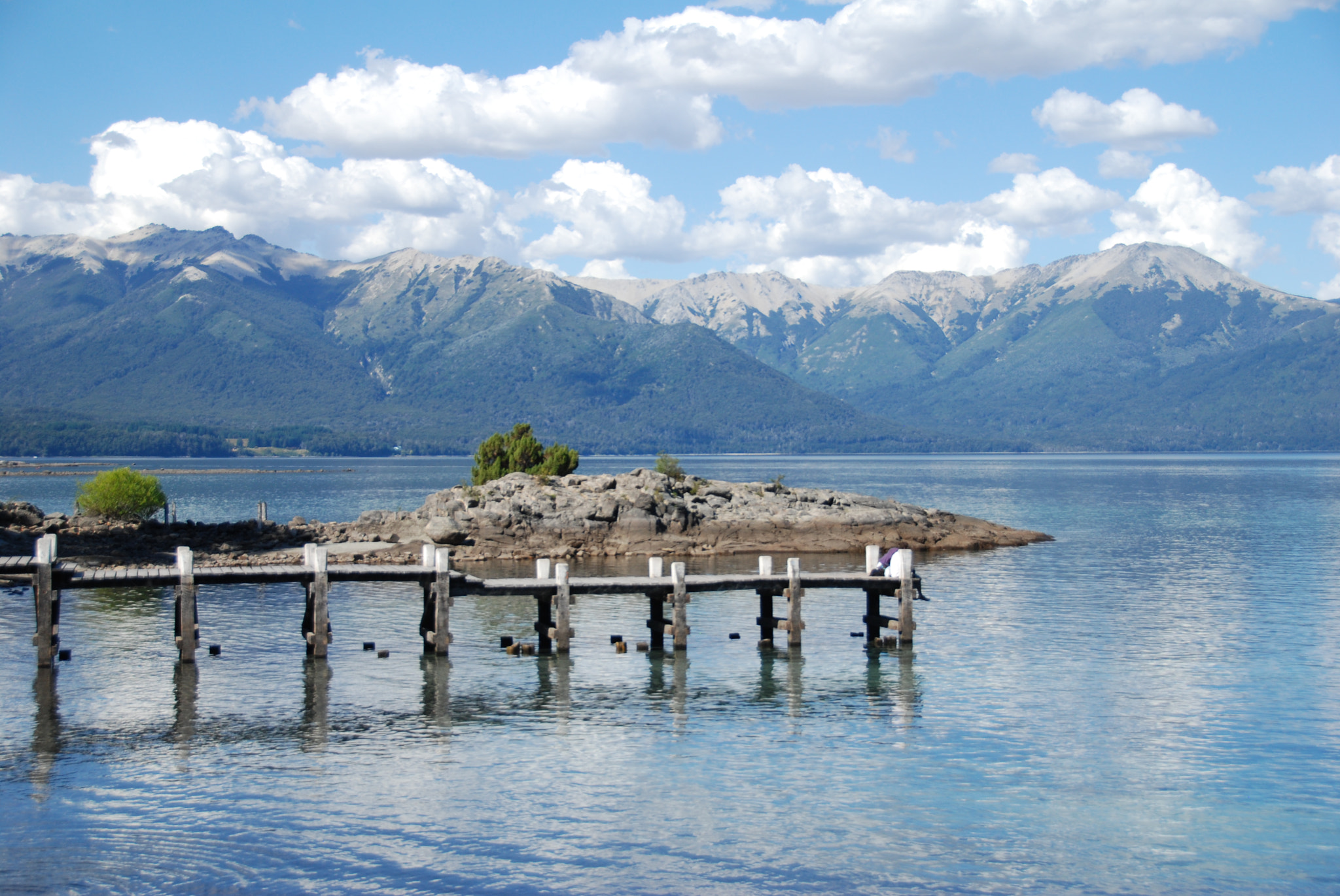 Nikon D80 sample photo. Muelle sobre el lago nahuel huapi photography
