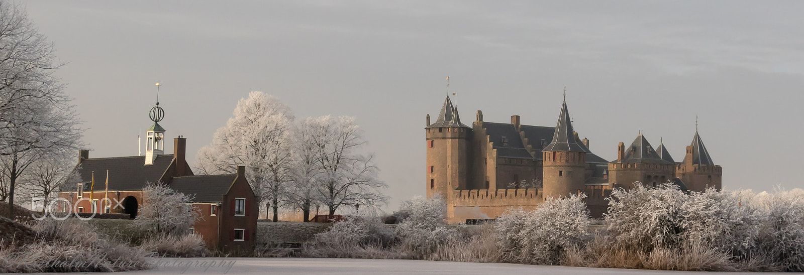 Canon EF-S 17-85mm F4-5.6 IS USM sample photo. Muiderslot winter photography