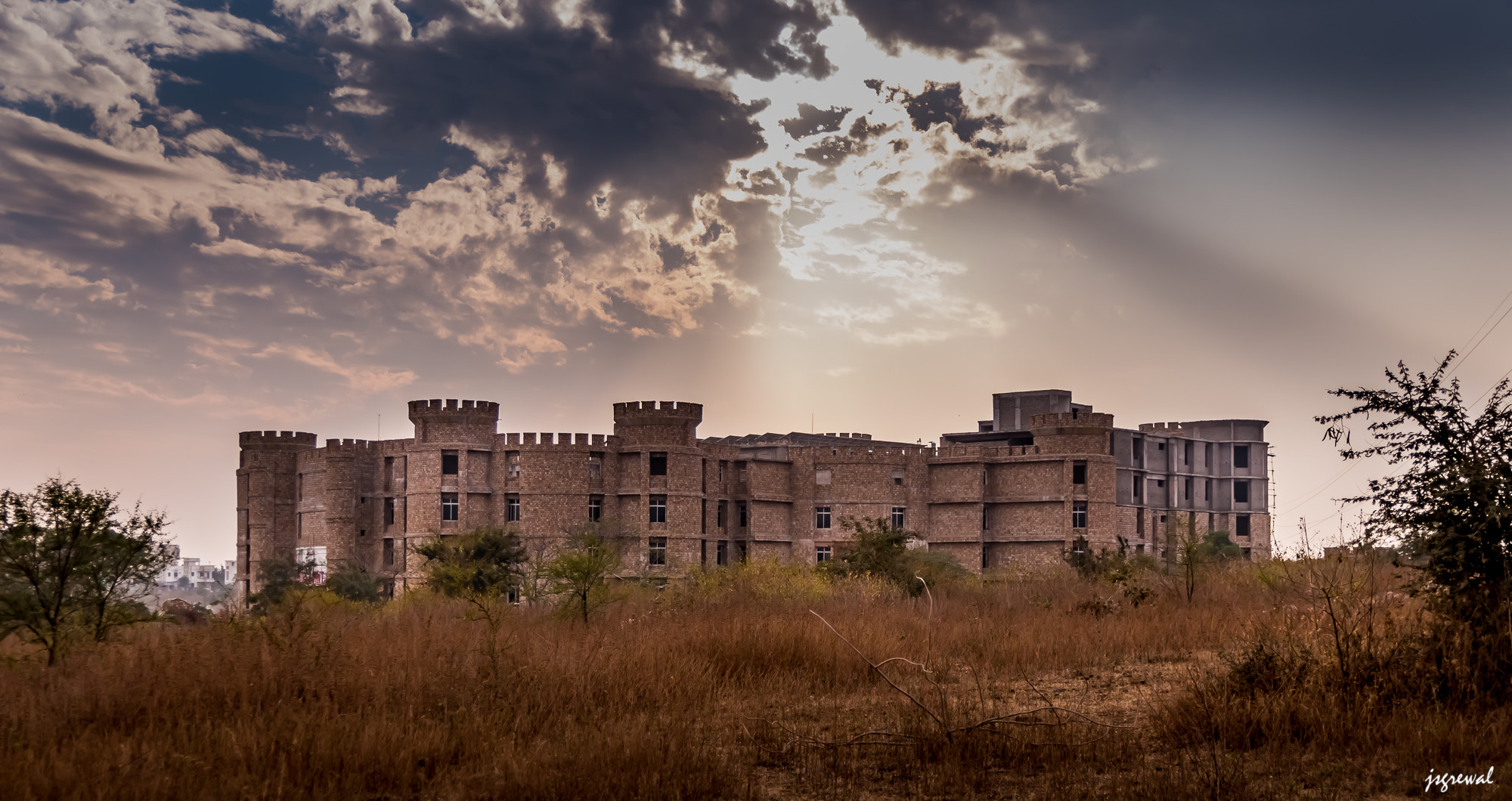 Sigma 17-50mm F2.8 EX DC OS HSM sample photo. Castle in the making photography