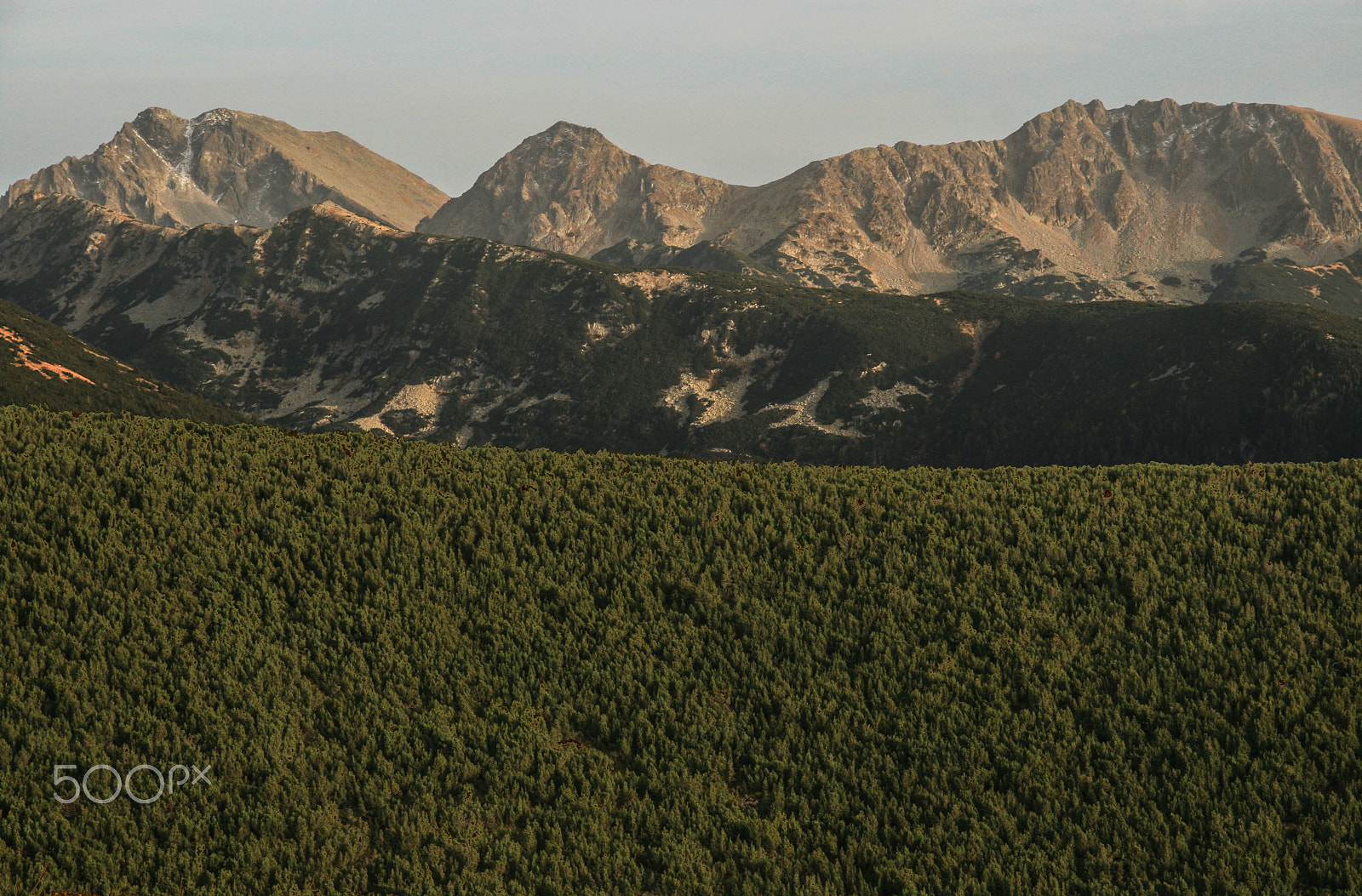 Canon EOS 400D (EOS Digital Rebel XTi / EOS Kiss Digital X) sample photo. Mountain layers photography