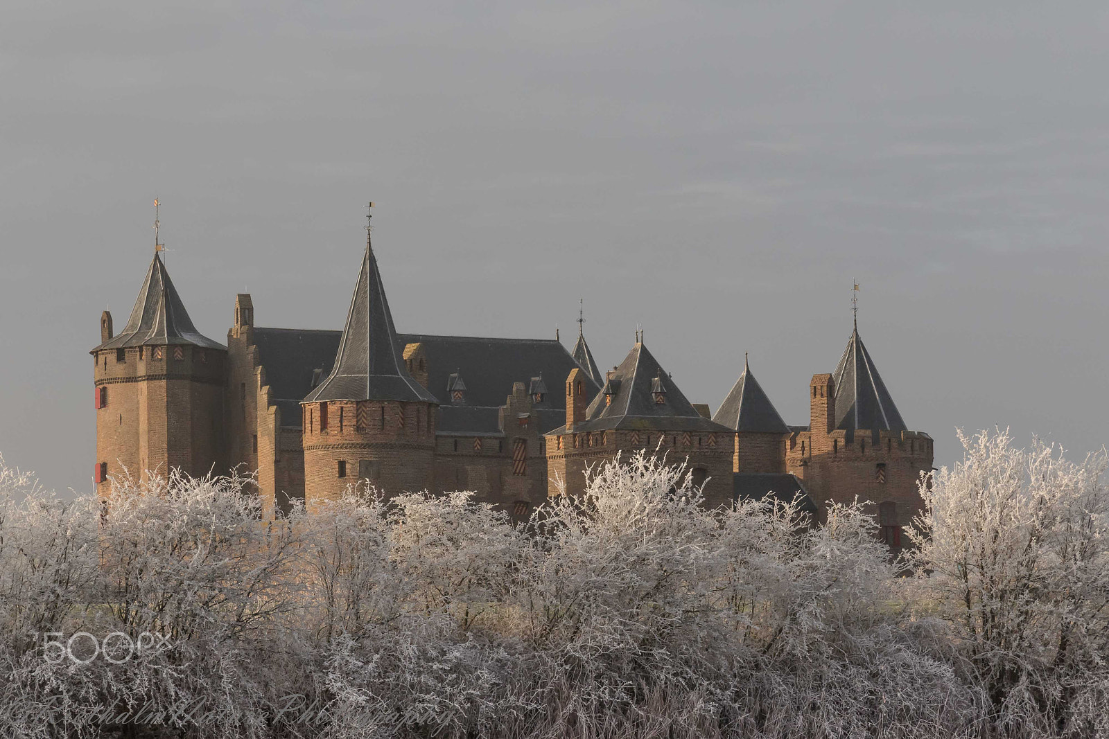 Canon EF-S 17-85mm F4-5.6 IS USM sample photo. Muiderslot winter photography