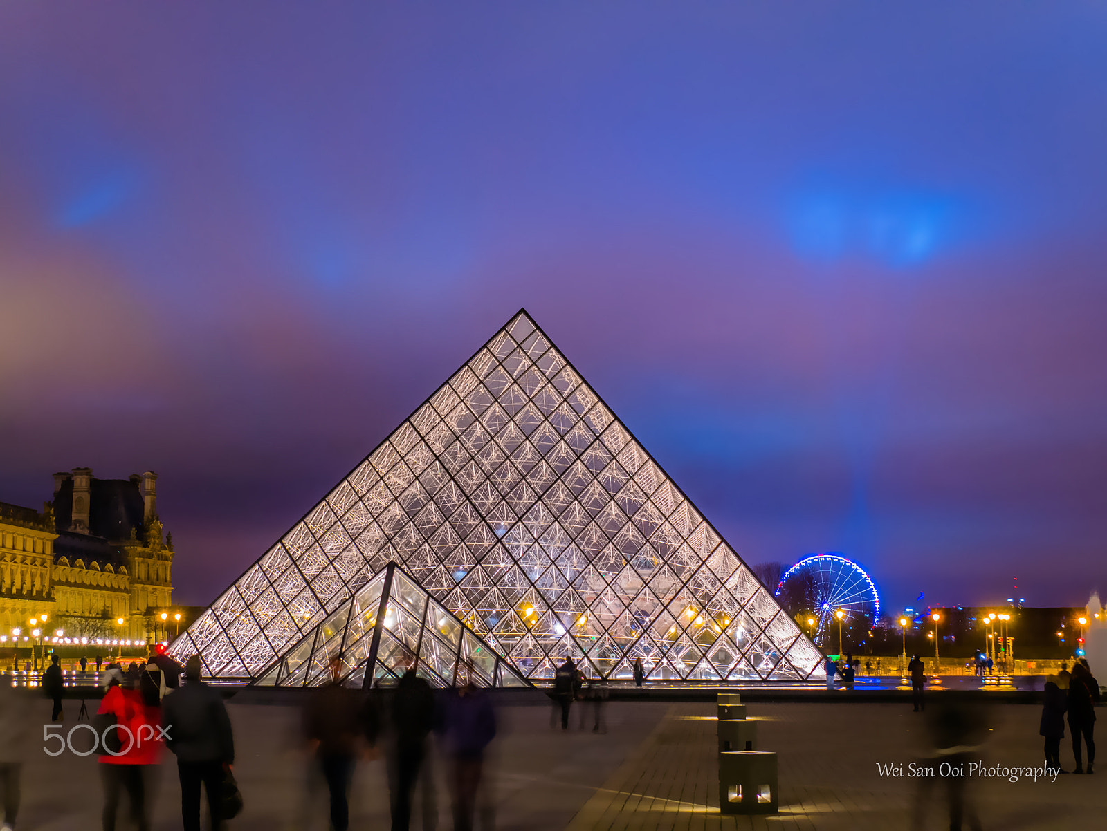 Panasonic Lumix DMC-GX7 sample photo. Louvre pyramid 01 photography