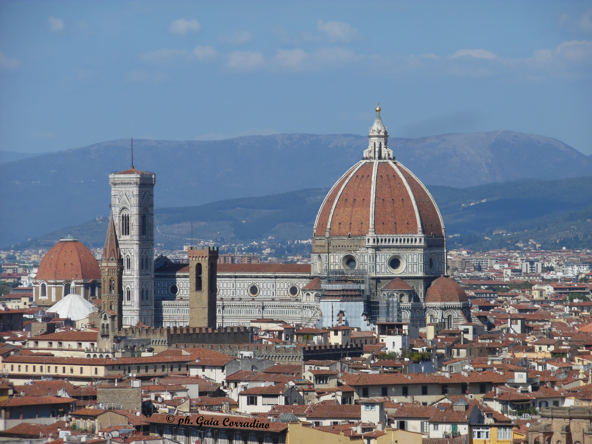 Samsung WB50F/WB51F/WB52F sample photo. Piazza del duomo, florence photography