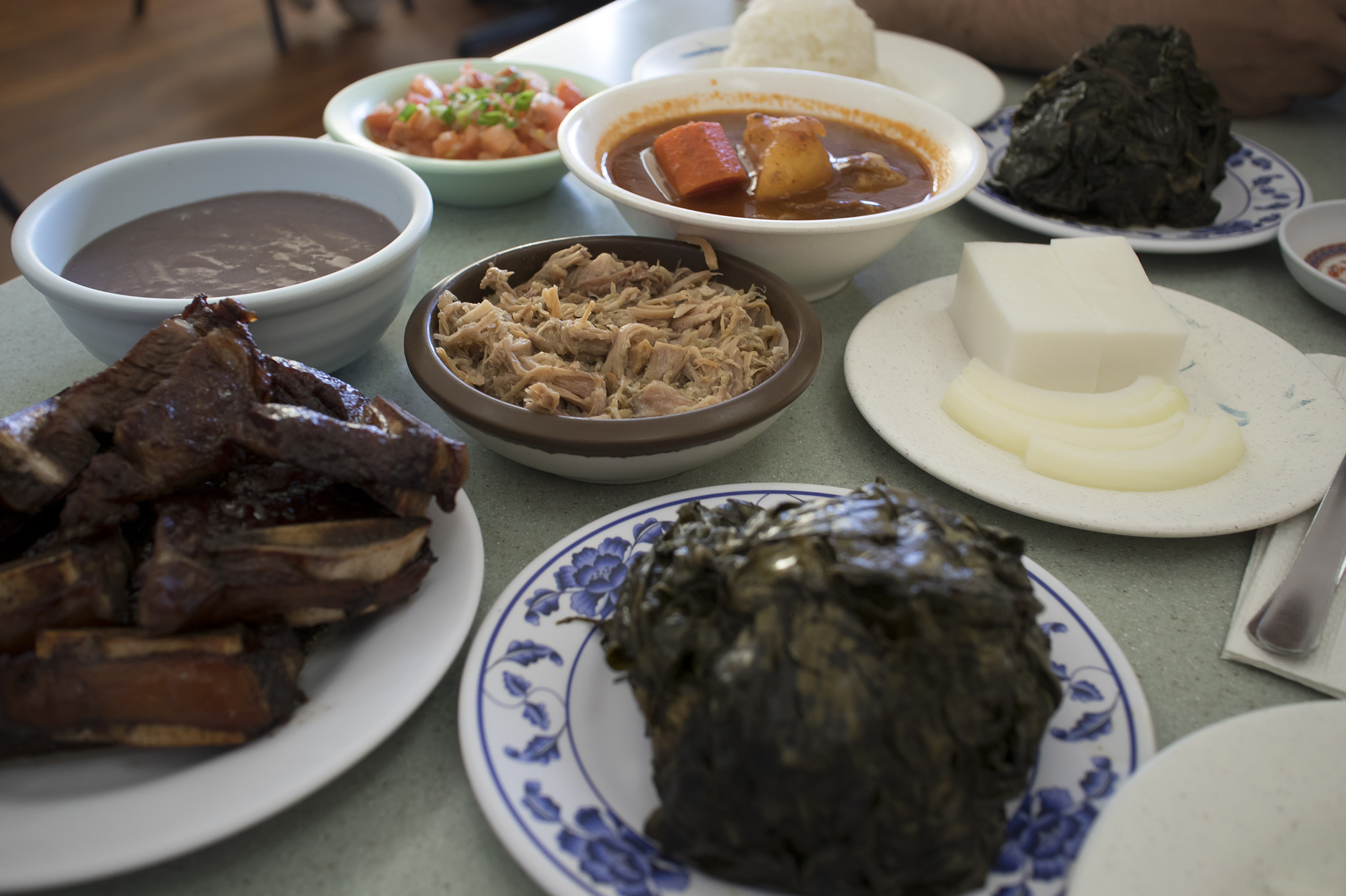 Canon EF-M 22mm F2 STM sample photo. Helena's hawaiian food photography