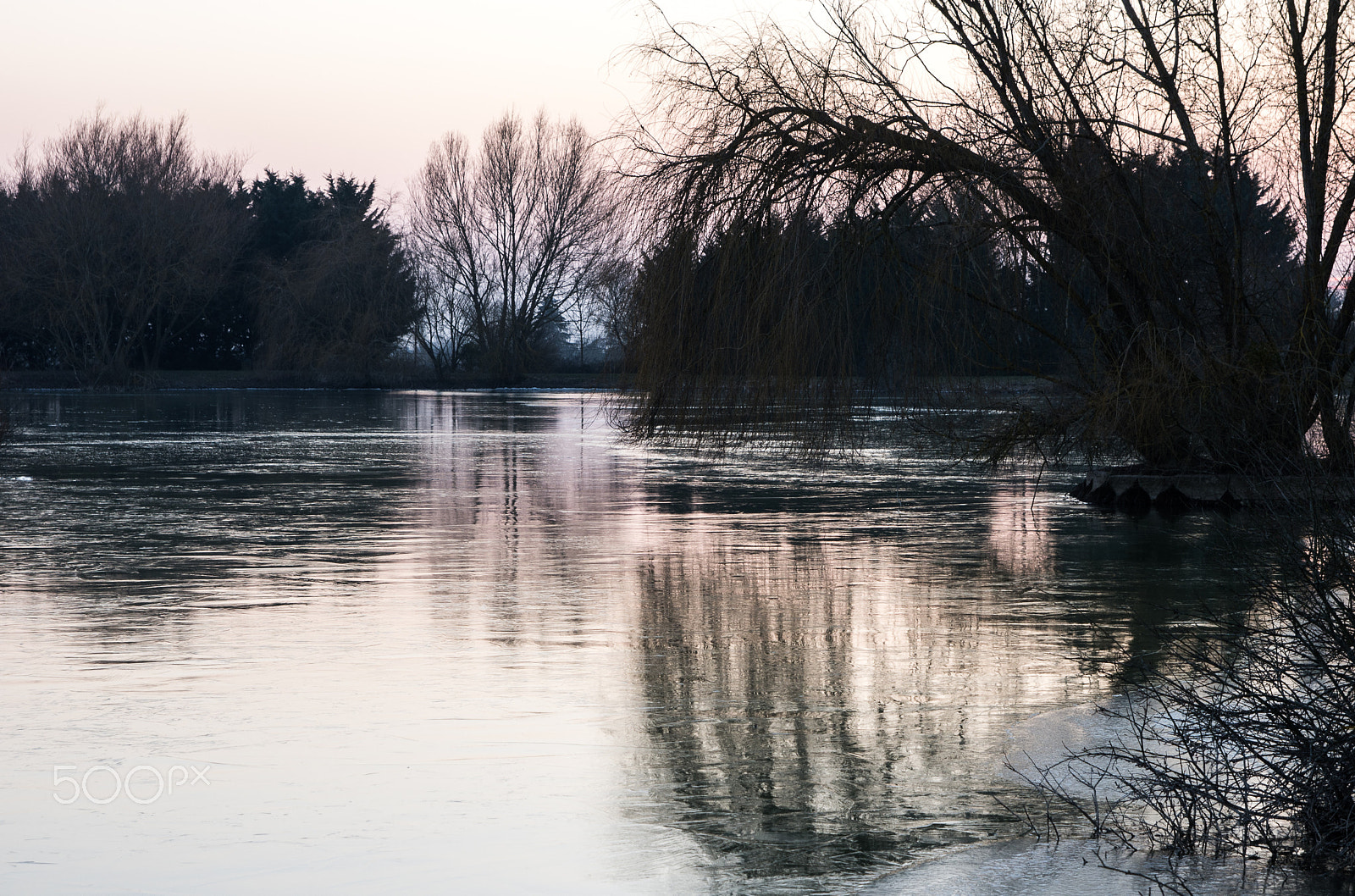 Pentax K-5 sample photo. So cold photography