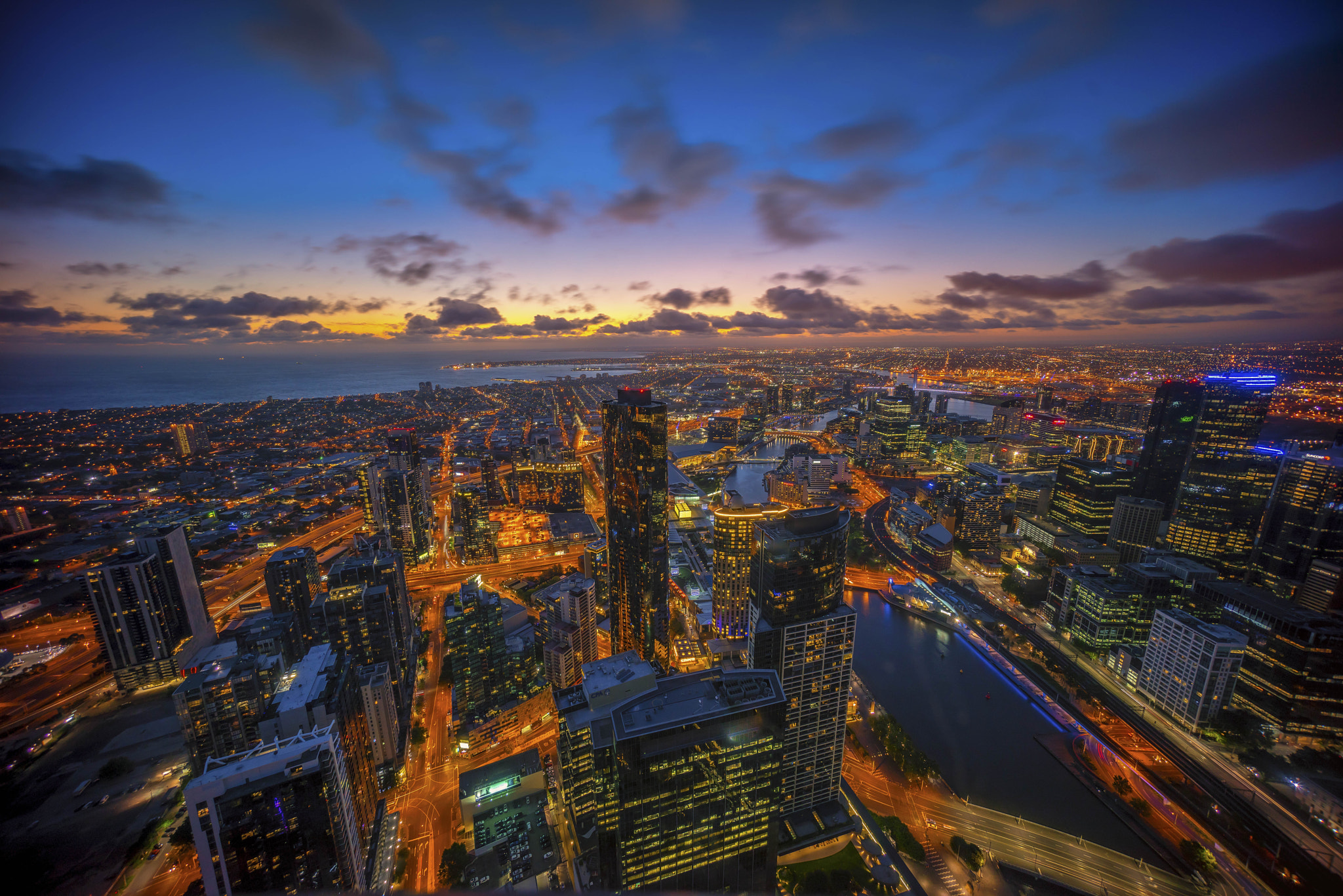 Sony a7R + Sony E 10-18mm F4 OSS sample photo. Awesome view of melbourne photography