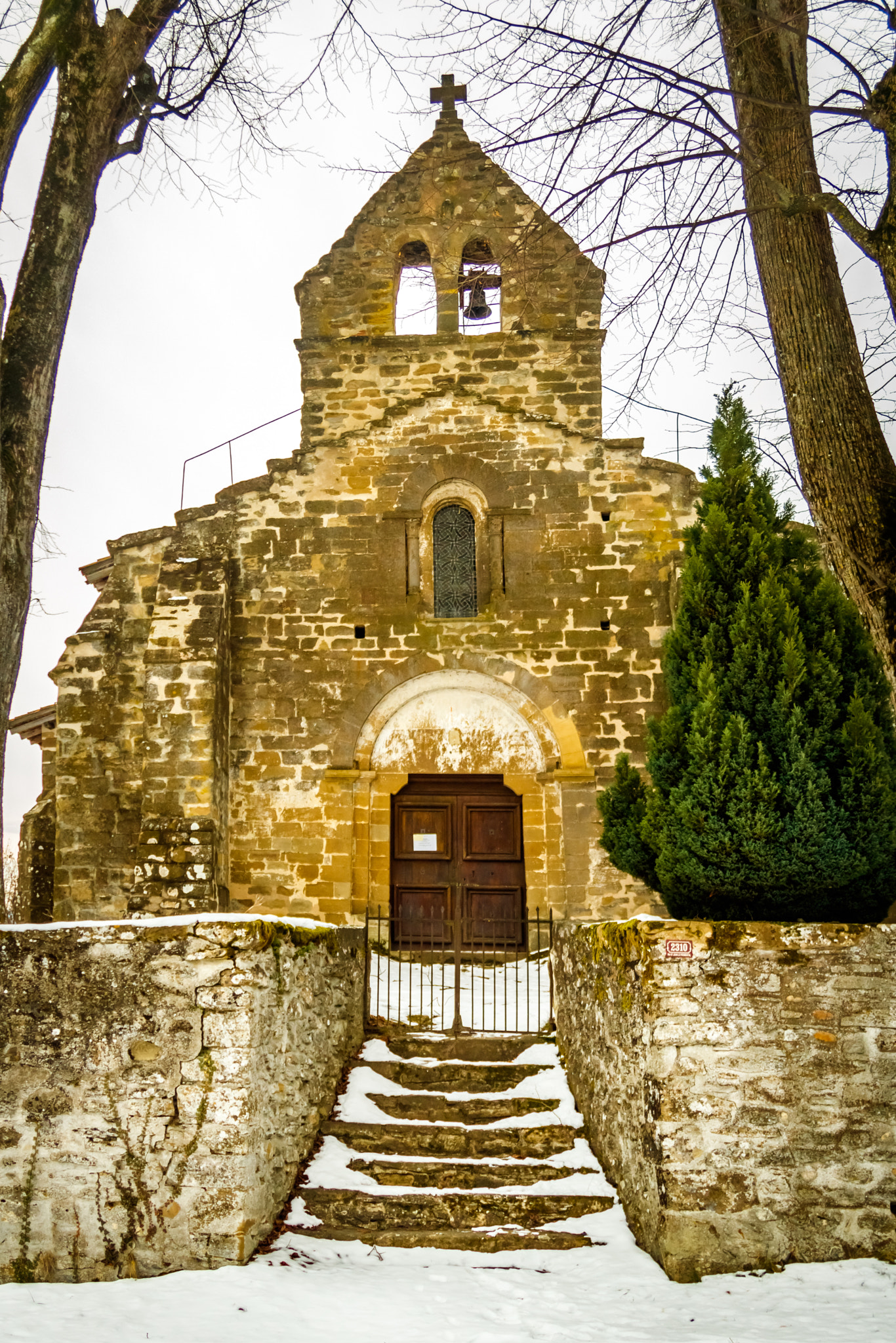 Canon EF 24-85mm F3.5-4.5 USM sample photo. St jean le fromental (isère - france) photography
