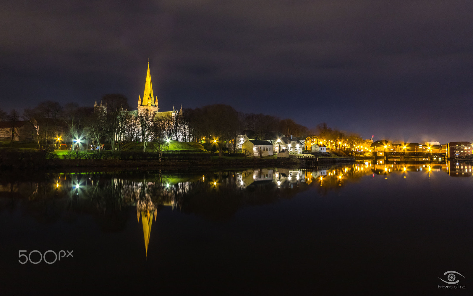 Sigma 12-24mm F4.5-5.6 II DG HSM sample photo. Reflections in the night photography