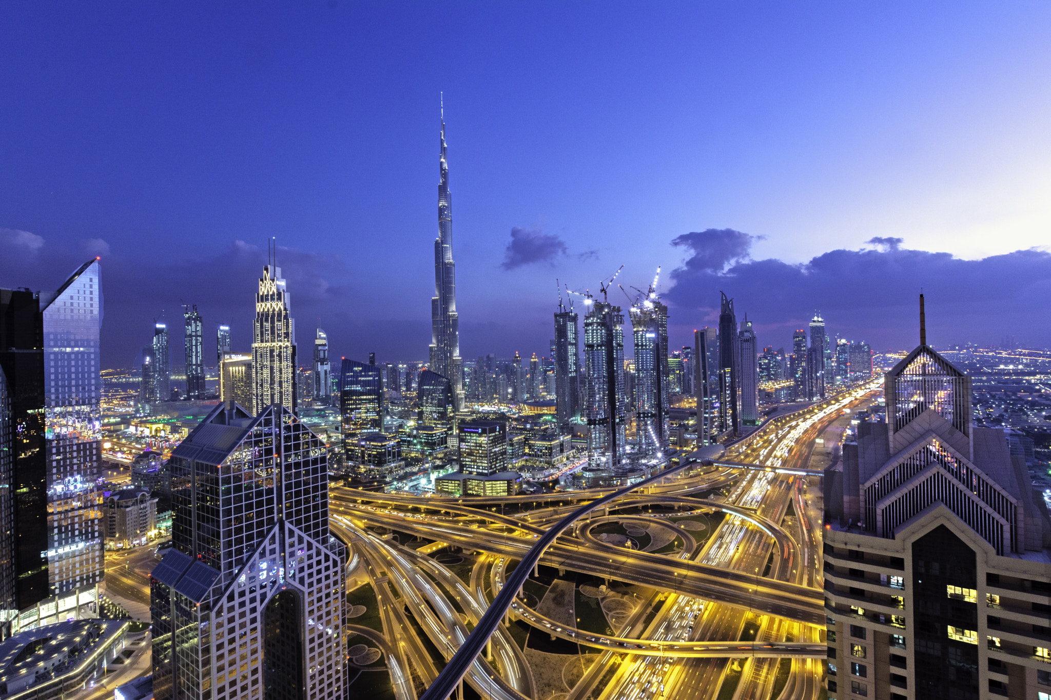 Nikon D5200 + Sigma 10-20mm F3.5 EX DC HSM sample photo. Dubai blue hour photography