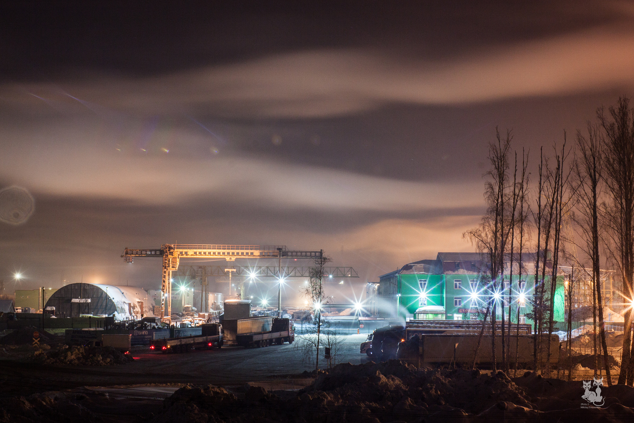 Canon EF 35-80mm f/4-5.6 sample photo. Somewhere in night photography