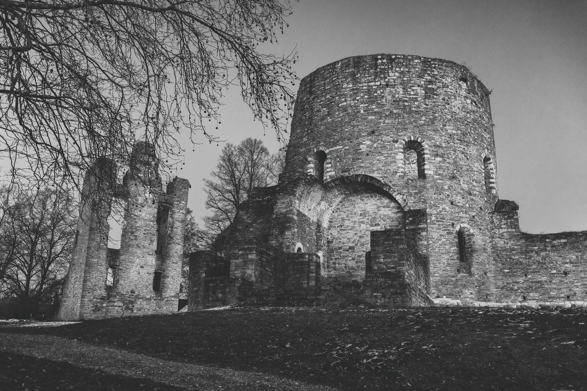 Canon EOS 650D (EOS Rebel T4i / EOS Kiss X6i) + Sigma 10-20mm F4-5.6 EX DC HSM sample photo. Krukenburg castle photography