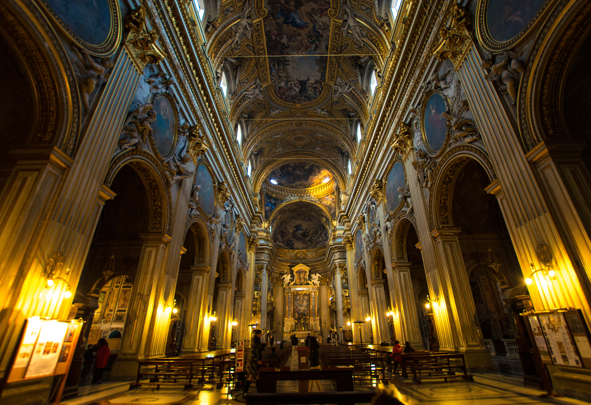 Sigma 10-20mm F3.5 EX DC HSM sample photo. Roman church photography