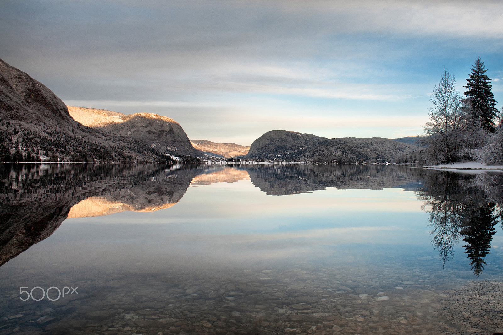 Canon EOS 5D + Canon EF 24mm F2.8 sample photo. Lake bohinj photography