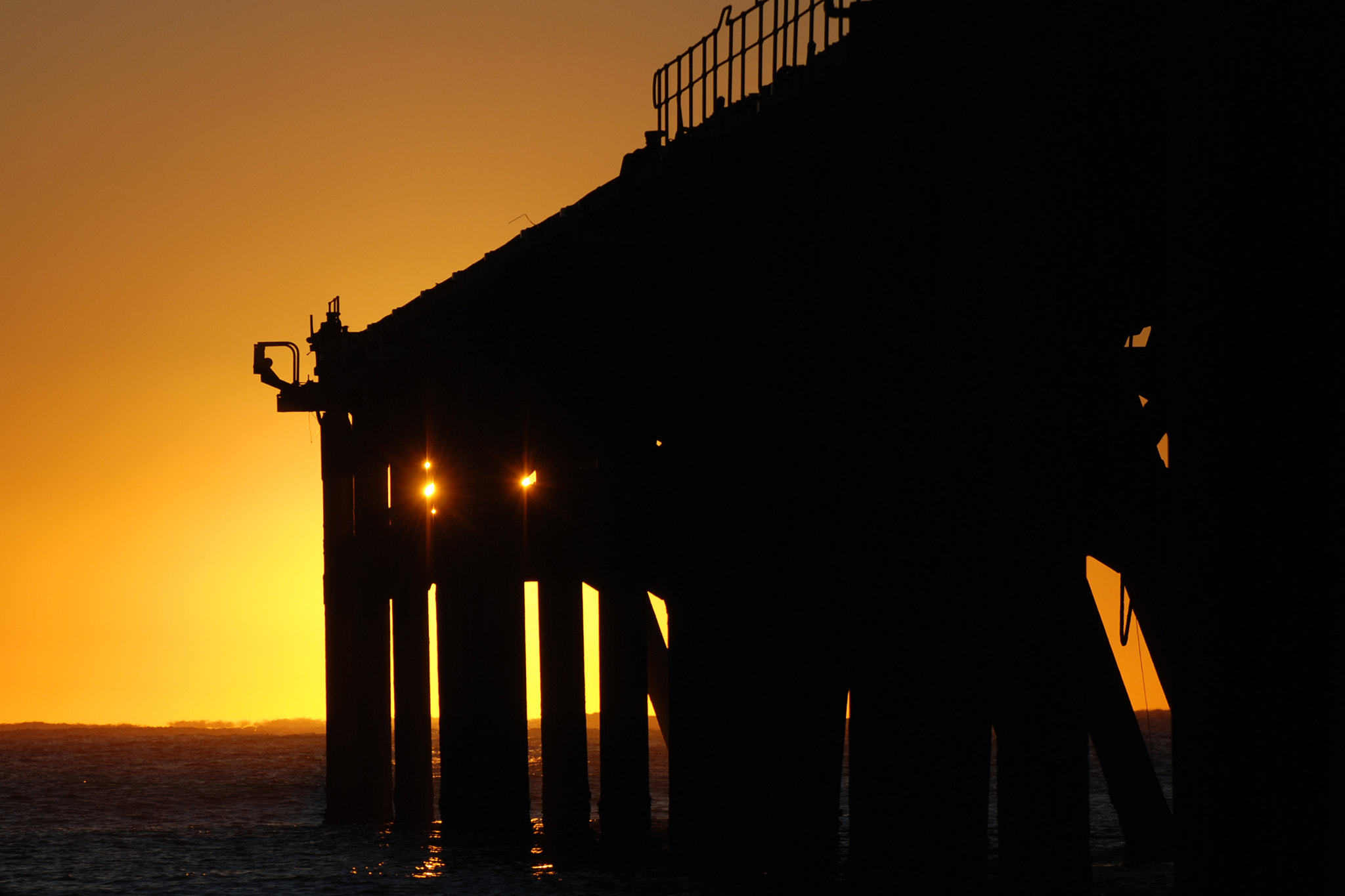 Nikon D80 sample photo. Seashore silhouette photography