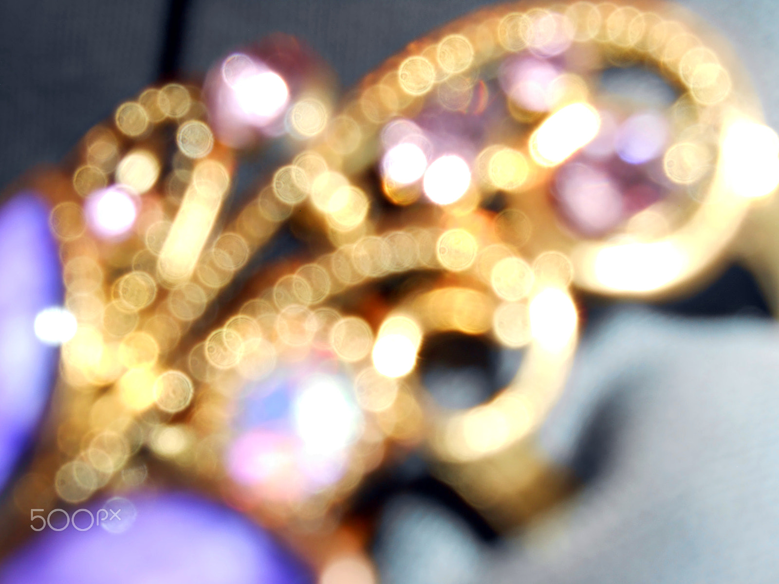Nikon COOLPIX S2700 sample photo. Light circles bokeh photography