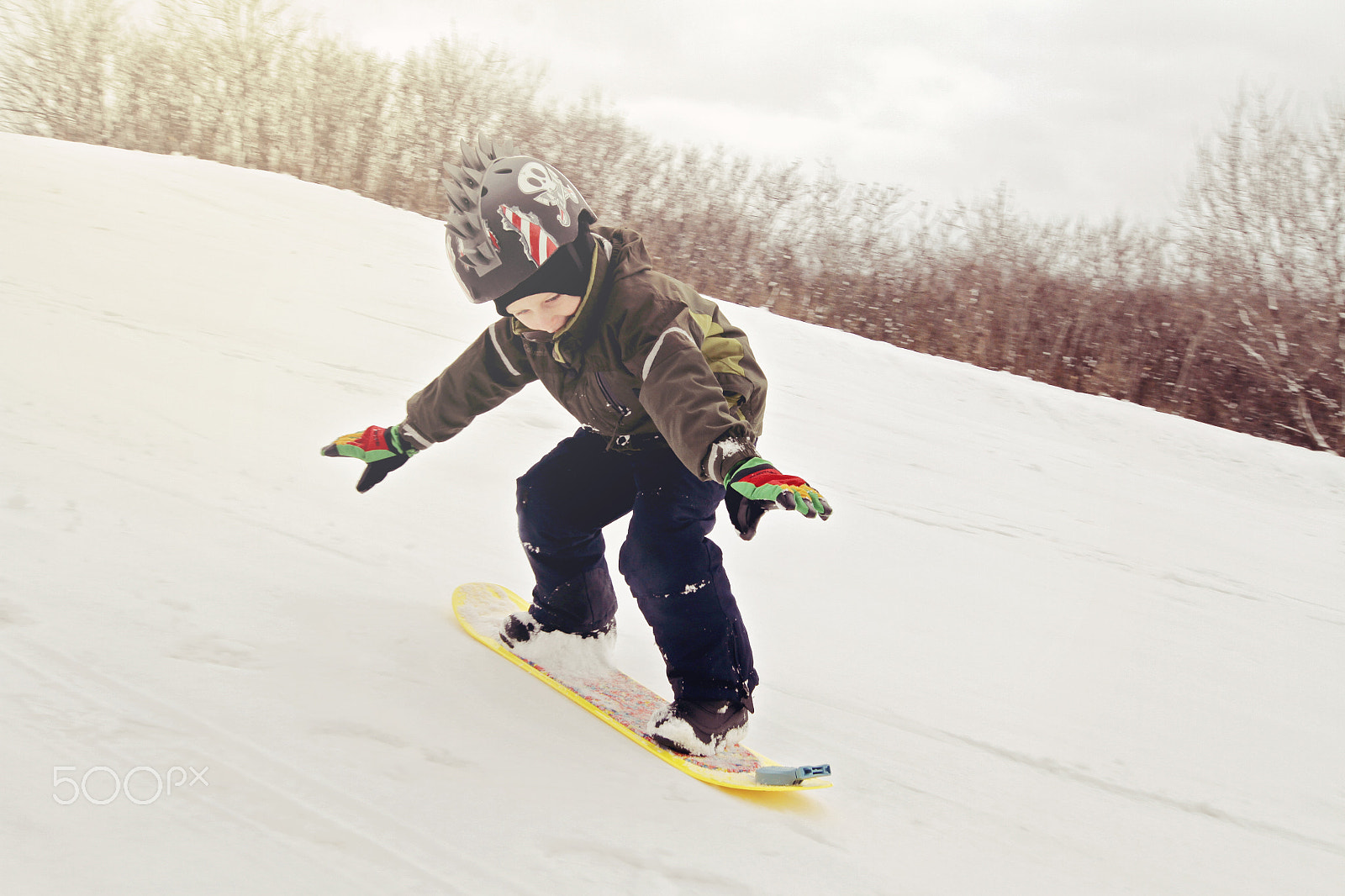 Canon EOS 7D + Sigma 20mm F1.4 DG HSM Art sample photo. Snowboarding photography