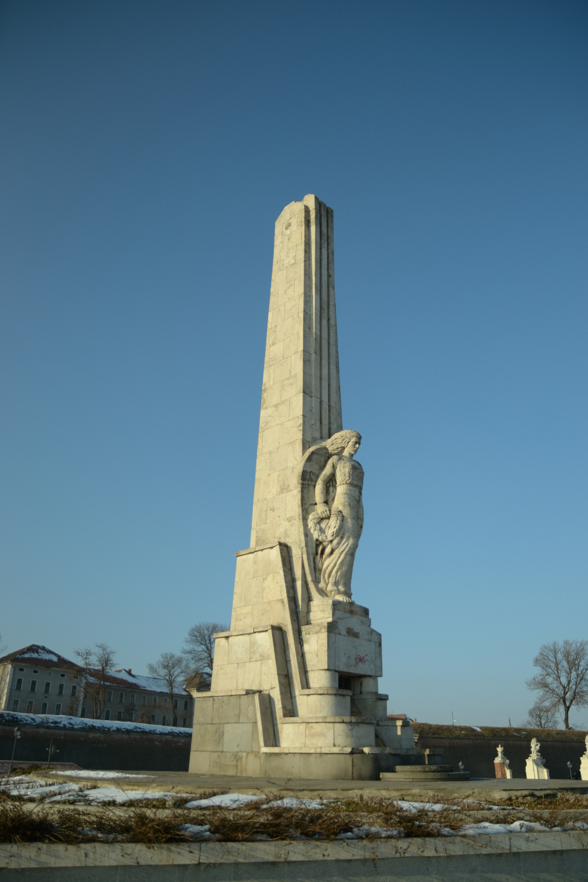 Sigma 17-70mm F2.8-4 DC Macro OS HSM sample photo. Monument photography