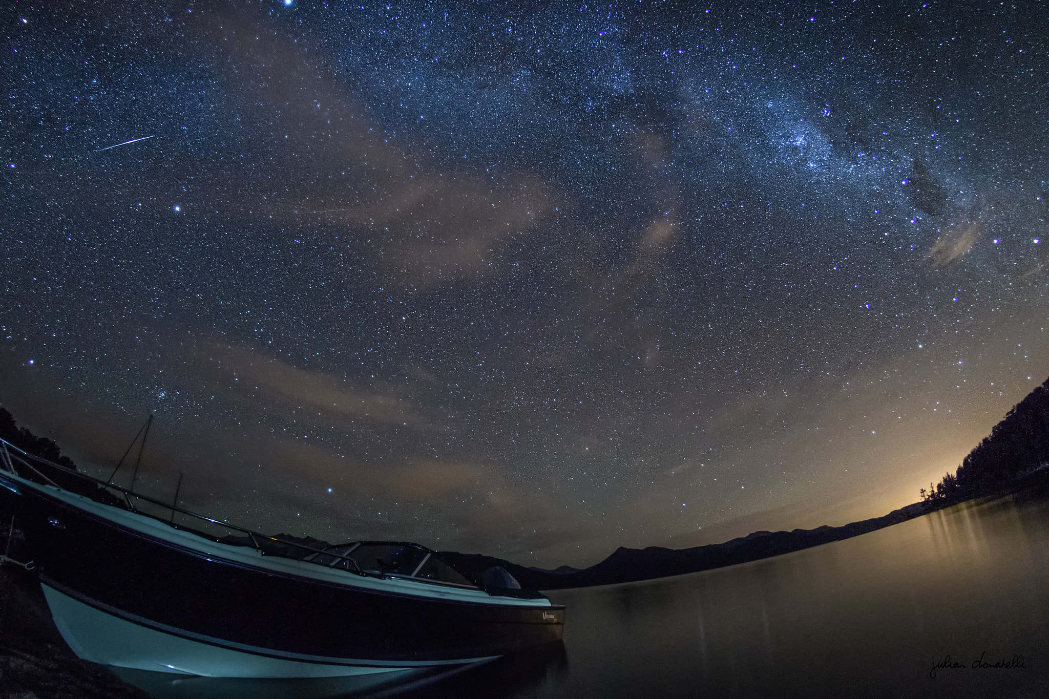 Nikon D500 + Nikon AF DX Fisheye-Nikkor 10.5mm F2.8G ED sample photo. Milky boat photography