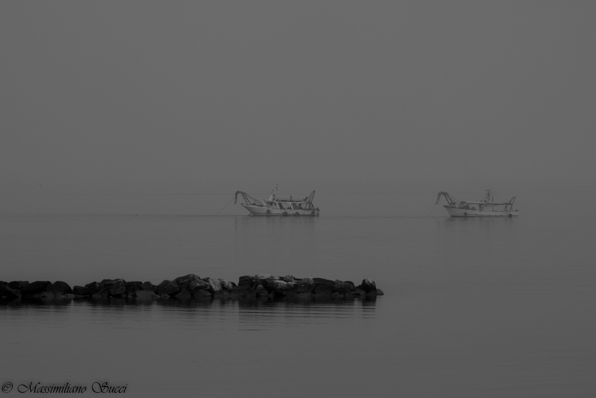 Canon EOS 500D (EOS Rebel T1i / EOS Kiss X3) + EF75-300mm f/4-5.6 sample photo. A winter alba photography
