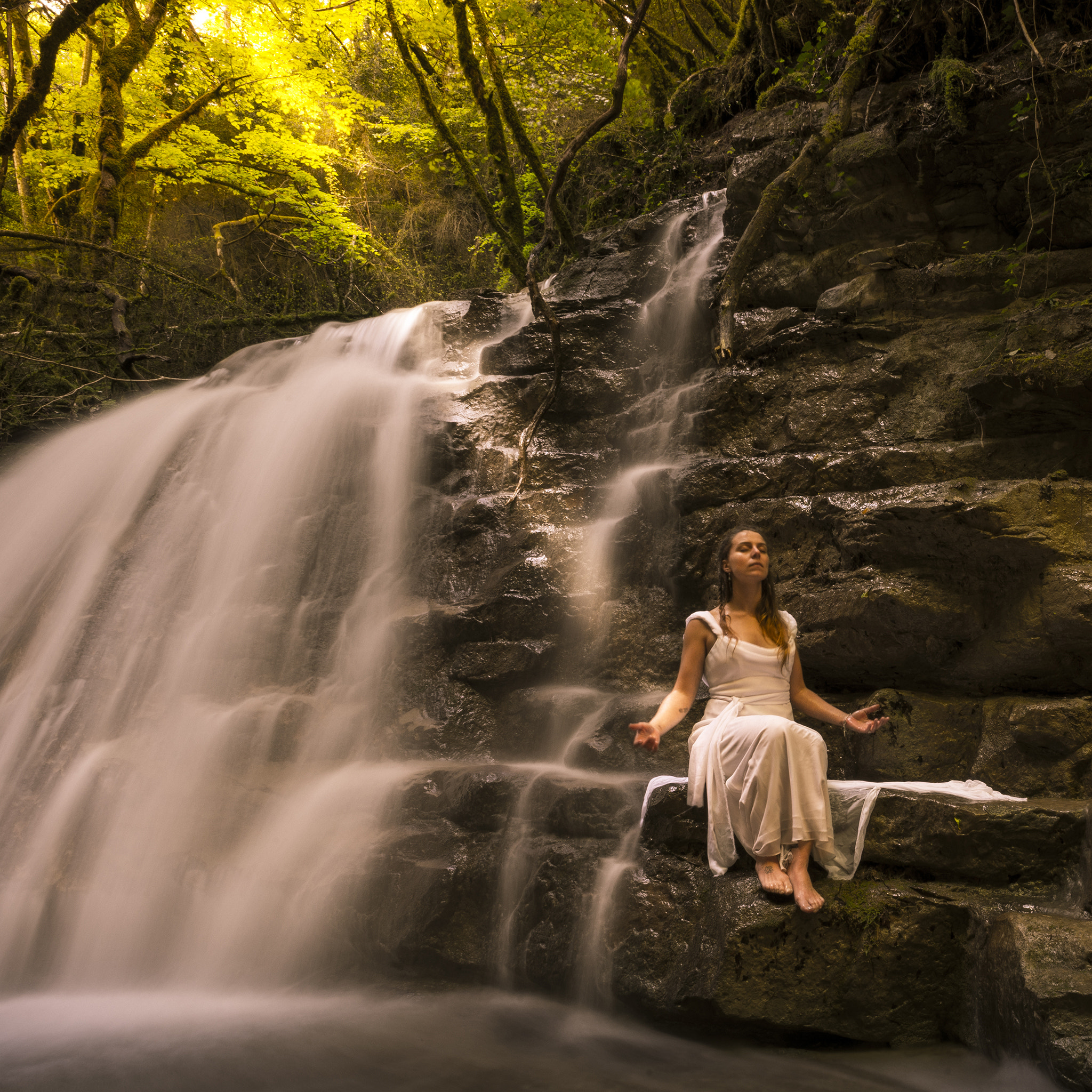 Nikon D800 + Nikon AF Nikkor 20mm F2.8D sample photo. La cascade de la paix photography
