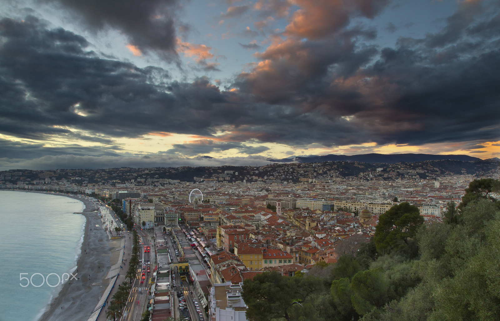 Canon EOS 7D + Canon EF 16-35mm F2.8L USM sample photo. The city of nice photography