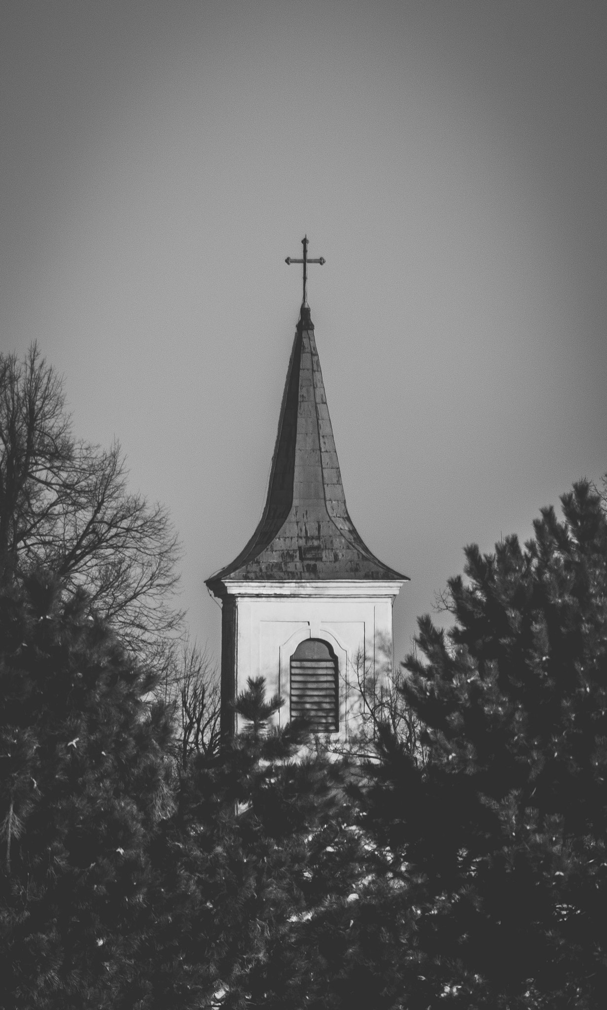 AF Nikkor 70-210mm f/4-5.6 sample photo. Church in tés photography