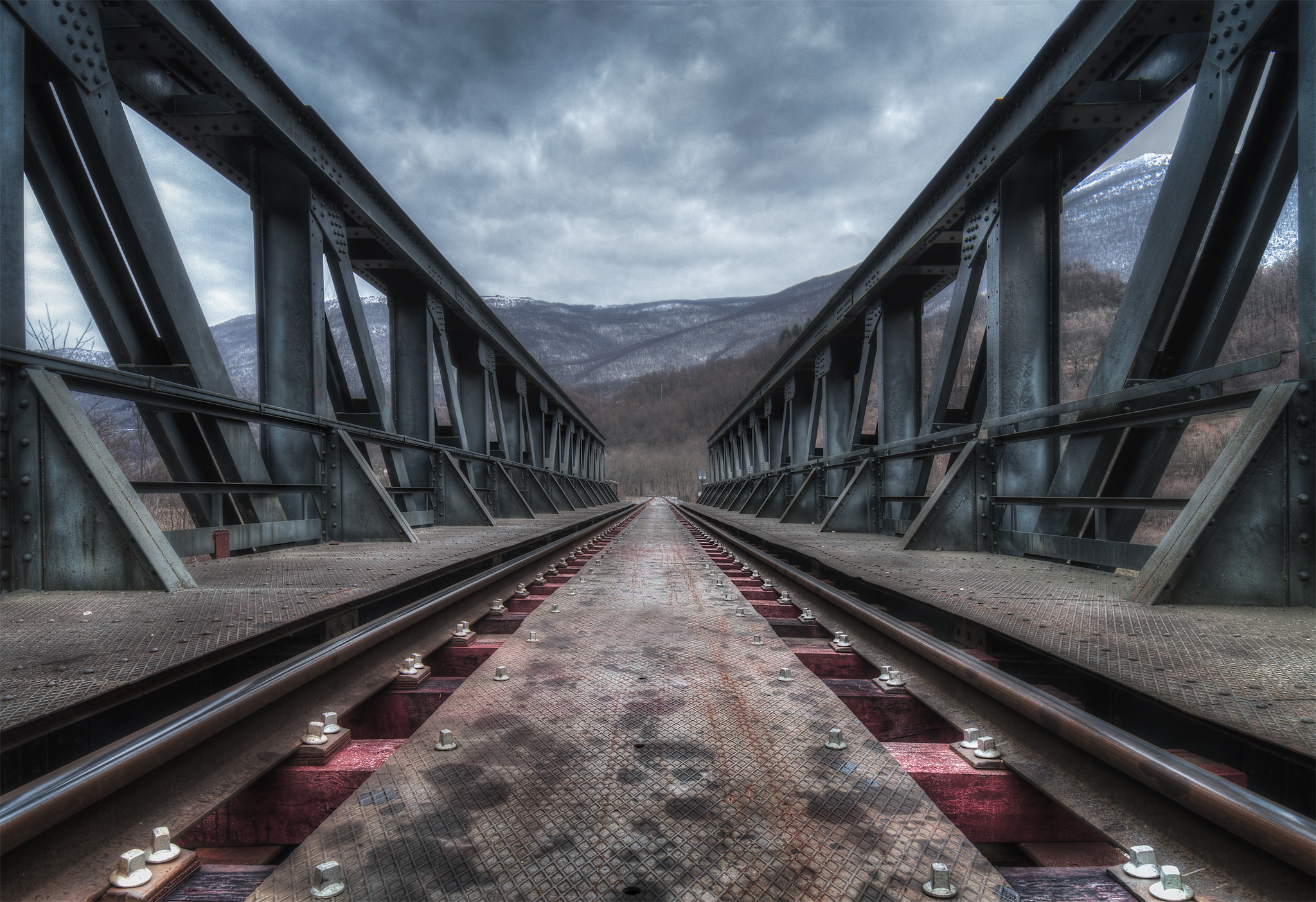 Samyang 14mm F2.8 ED AS IF UMC sample photo. The old railway #2 photography