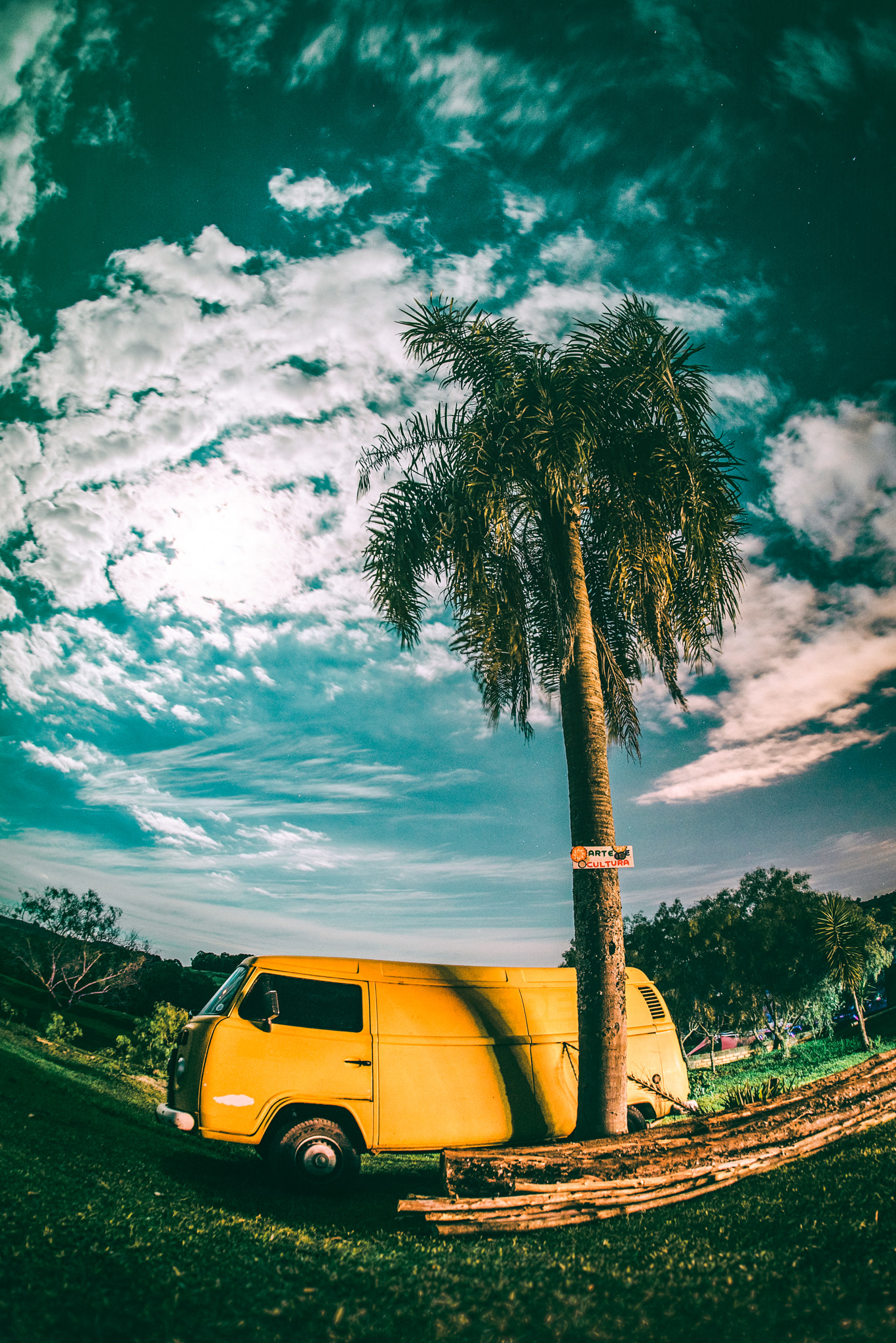 Sigma 15mm F2.8 EX DG Diagonal Fisheye sample photo. Cheech chong - kombi dreams photography