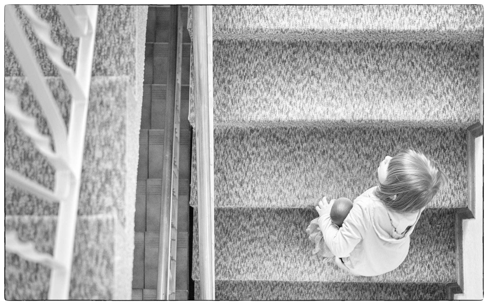 Olympus OM-D E-M5 + Olympus M.Zuiko Digital 25mm F1.8 sample photo. Stairway photography