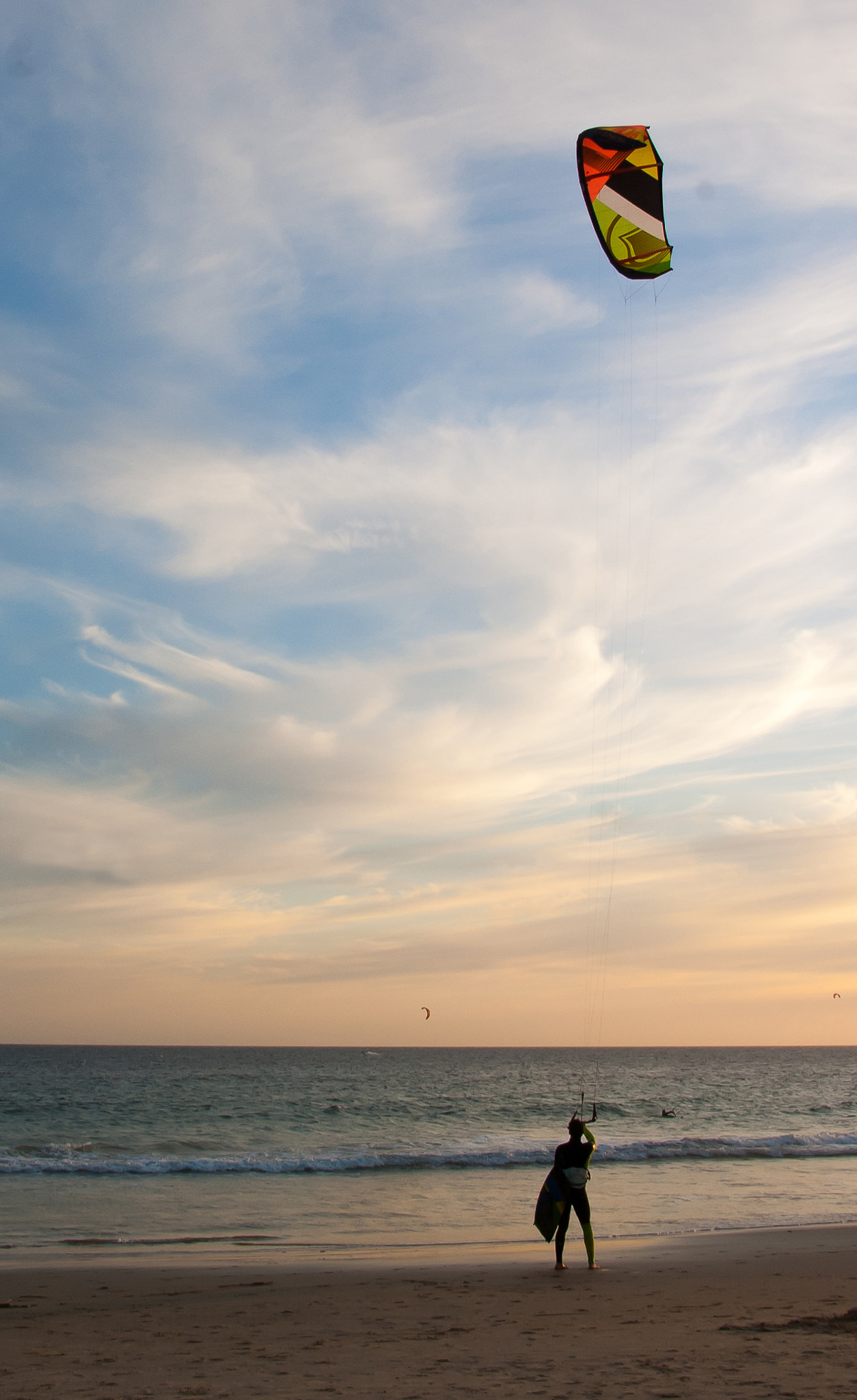 Pentax *ist DS + Pentax smc DA 18-55mm F3.5-5.6 AL sample photo. Kitesurf in tarifa, spain. photography